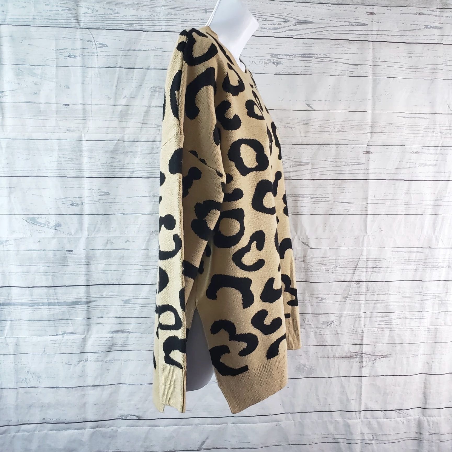 Vintage Mud Pie Womens Pullover Sweater Sz Small Tan Black Animal Print Oversized Size S / US 4 / IT 40 - 3 Thumbnail