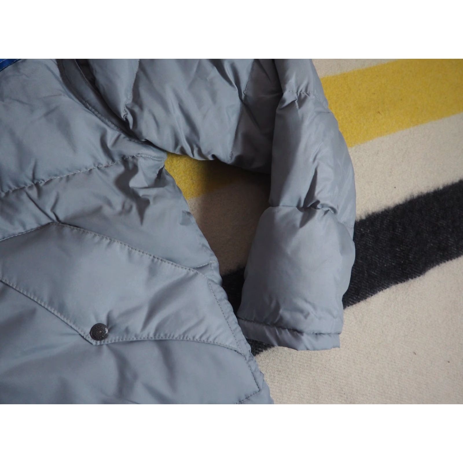 Vintage VTG Ski Daddle Down Puffer Jacket Men M - 70s 80s Gray Blue Lodge Zip Snap Daddle Down Jacket, Casual, Vintage Outerwear, 1970s Size US M / EU 48-50 / 2 - 6 Thumbnail