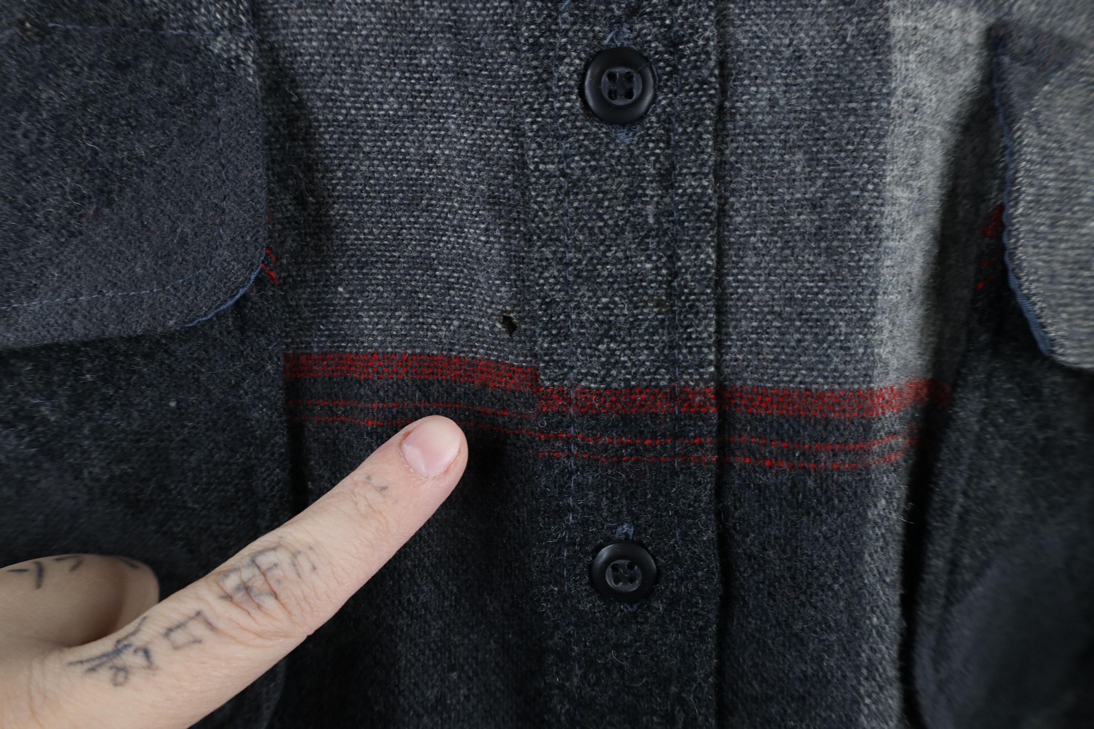 Vintage Vintage 70s Streetwear Wool Blend Knit Button Shirt Plaid Size US L / EU 52-54 / 3 - 4 Thumbnail