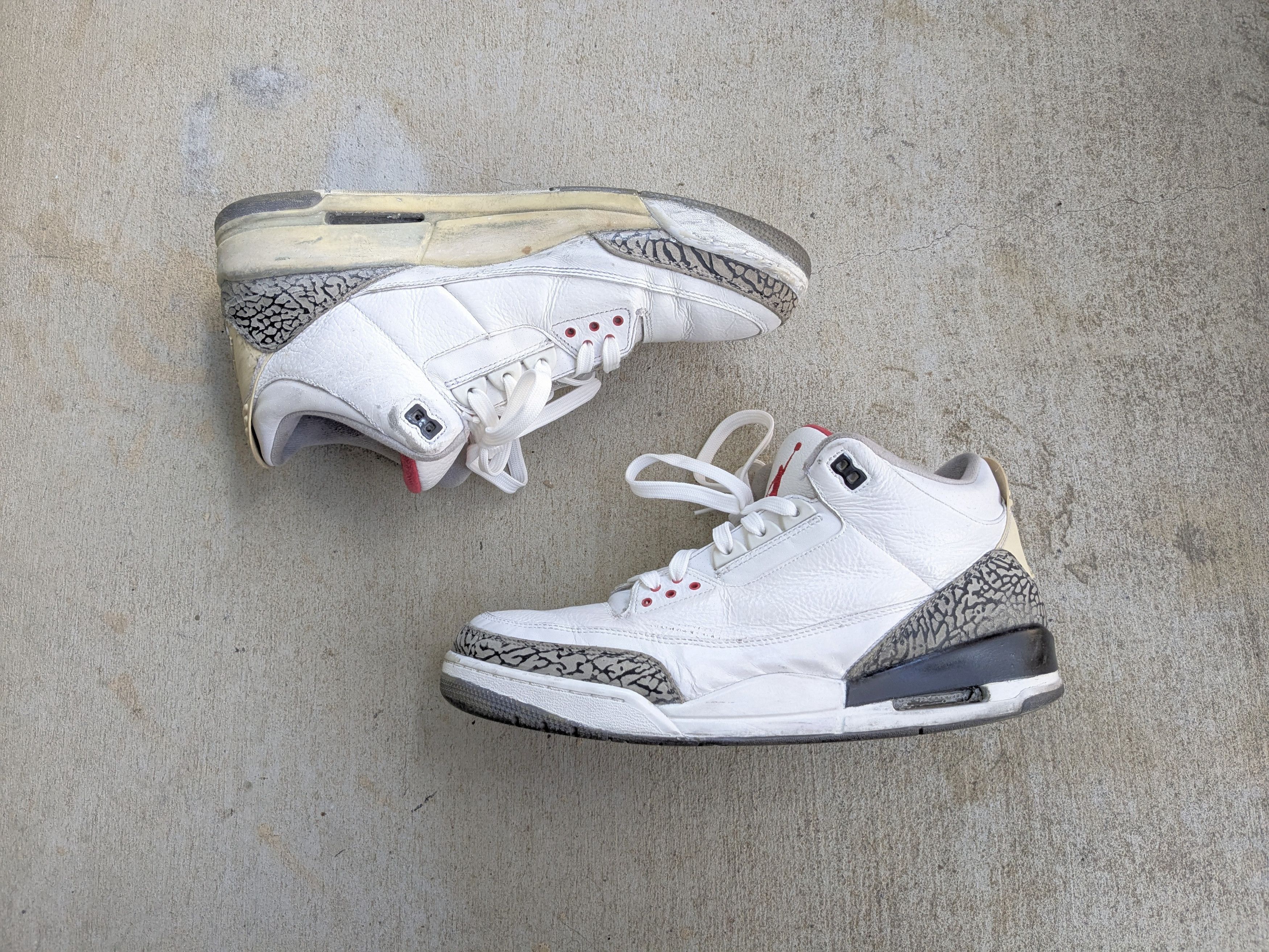 Jordan Brand Nike Air Jordan Retro 3 White Cement 13 2011 136064-105 Size US 13 / EU 46 - 1 Thumbnail