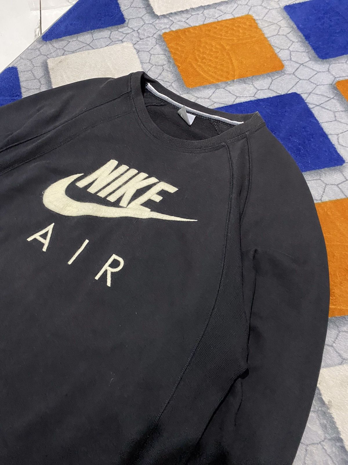Nike × Vintage 💸NEED GONE💸Vintage y2k nike air sweatshirt black boxy fit Size US XL / EU 56 / 4 - 2 Thumbnail