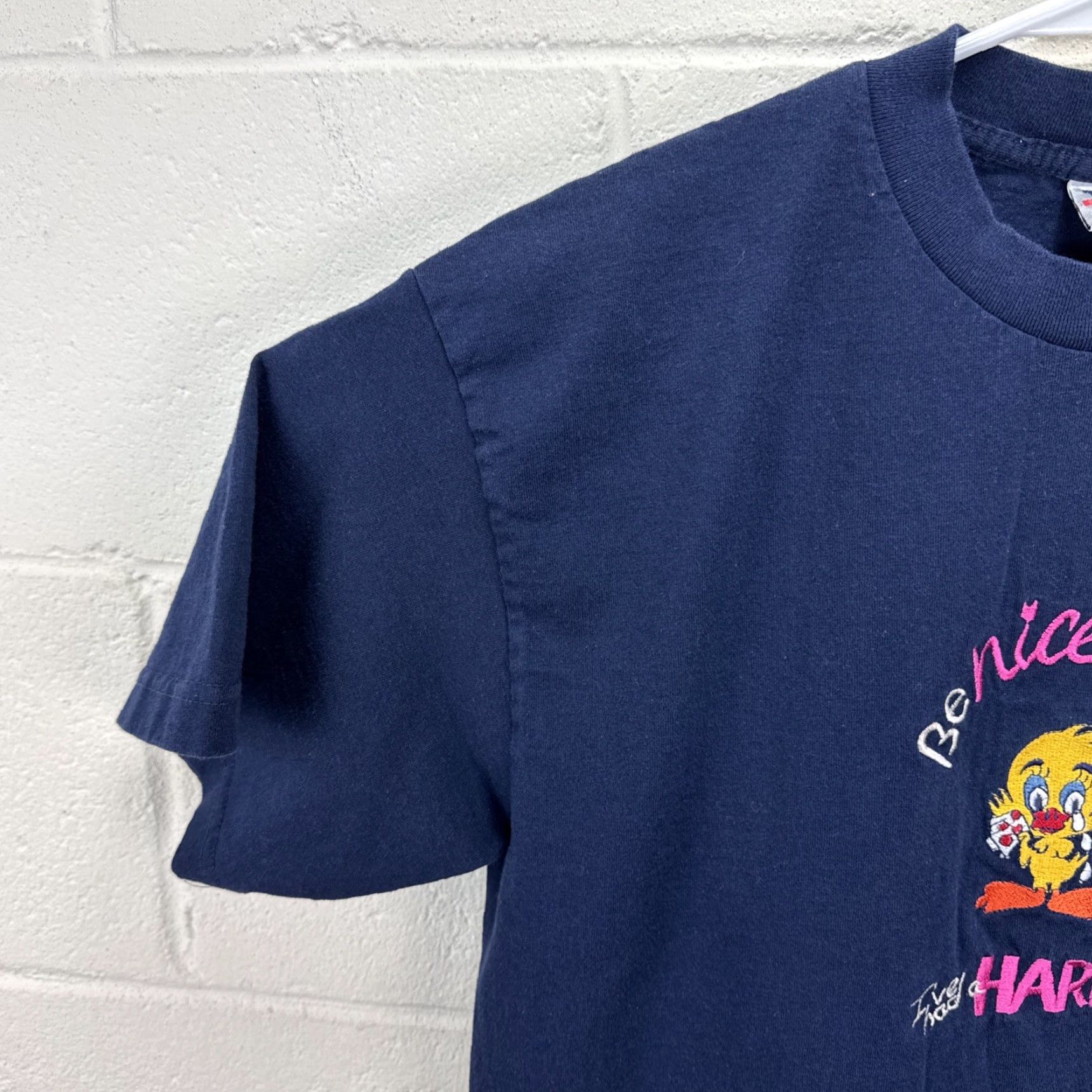 Vintage VINTAGE TND Shirt Mens Large Blue Redface Cartoon Embroidered Crew Neck Short Sleeve Cotton 2000s solid Animals Outdoor 90s? Size US L / EU 52-54 / 3 - 6 Thumbnail