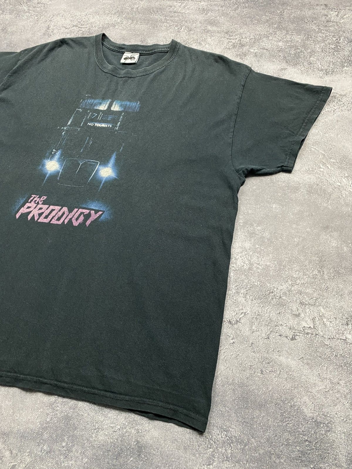 Band Tees Vintage The PRODIGY No Tourists Tour T-shirt Rare Band Tee Size US XL / EU 56 / 4 - 3 Thumbnail