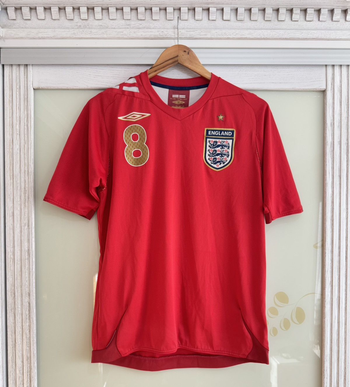 Umbro × Vintage Lampard #8 England 2006-2007 Away Soccer Jersey Football Kit Size US S / EU 44-46 / 1 - 2 Thumbnail