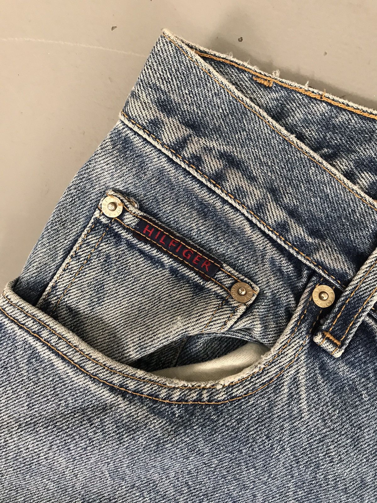 Tommy Hilfiger × Vintage Vintage Tommy Hilfiger straight fit denim Size US 32 / EU 48 - 6 Thumbnail
