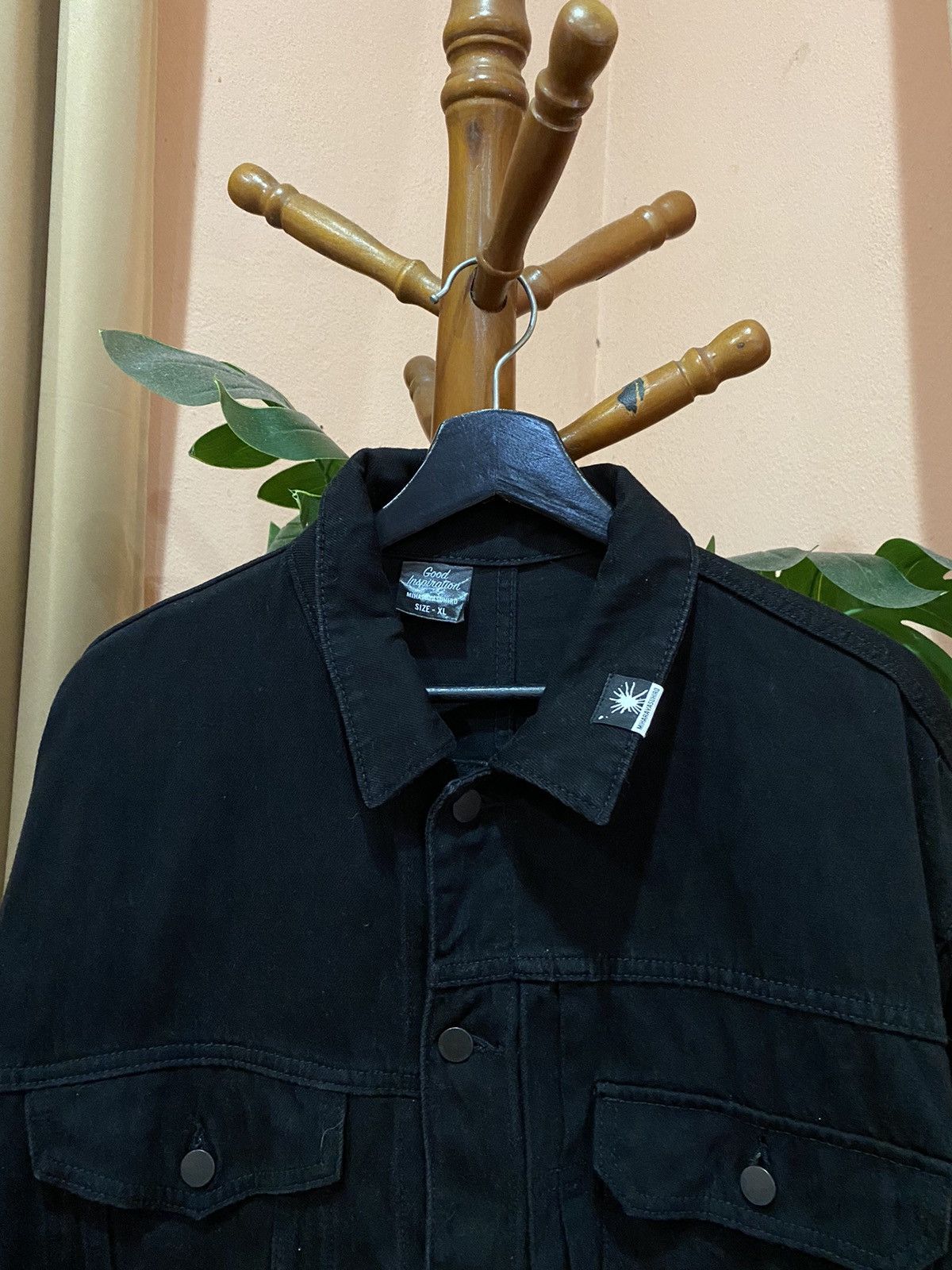 GU × Maison MIHARA YASUHIRO Good Inspiration x Mihara Yasuhiro Black Denim Jacket Size US XL / EU 56 / 4 - 8 Thumbnail