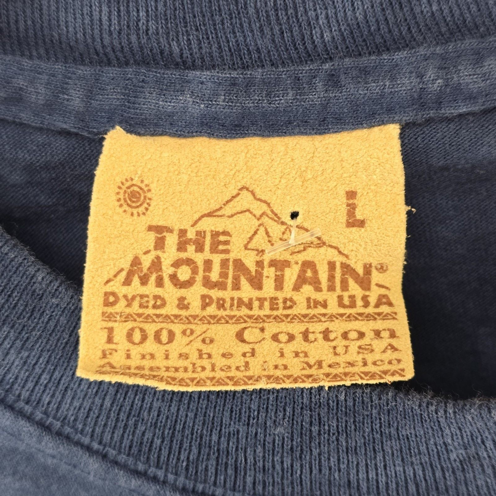 The Mountain Vintage The Mountain Wolf Howling Moon Shirt Large 2002 Y2K Size US L / EU 52-54 / 3 - 6 Thumbnail