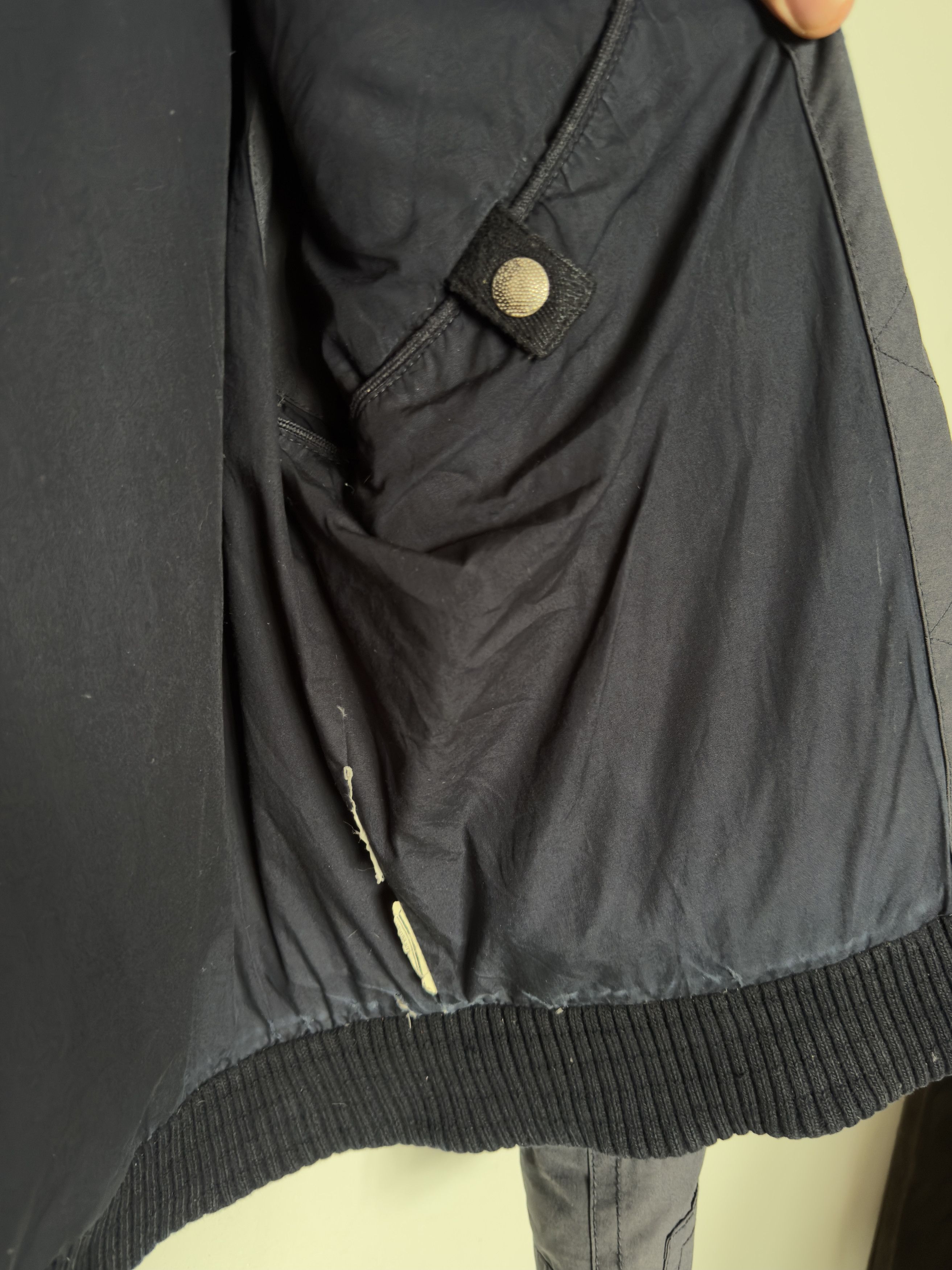 Levi's 🔥 hooded bomber puffer jacket Levis size L Size US L / EU 52-54 / 3 - 12 Thumbnail