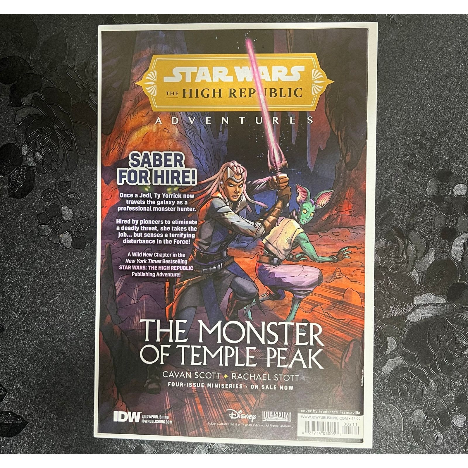 Disney Star Wars Ghosts of Vader's Castle # 2 2021 A Disney IDW Size ONE SIZE - 2 Thumbnail