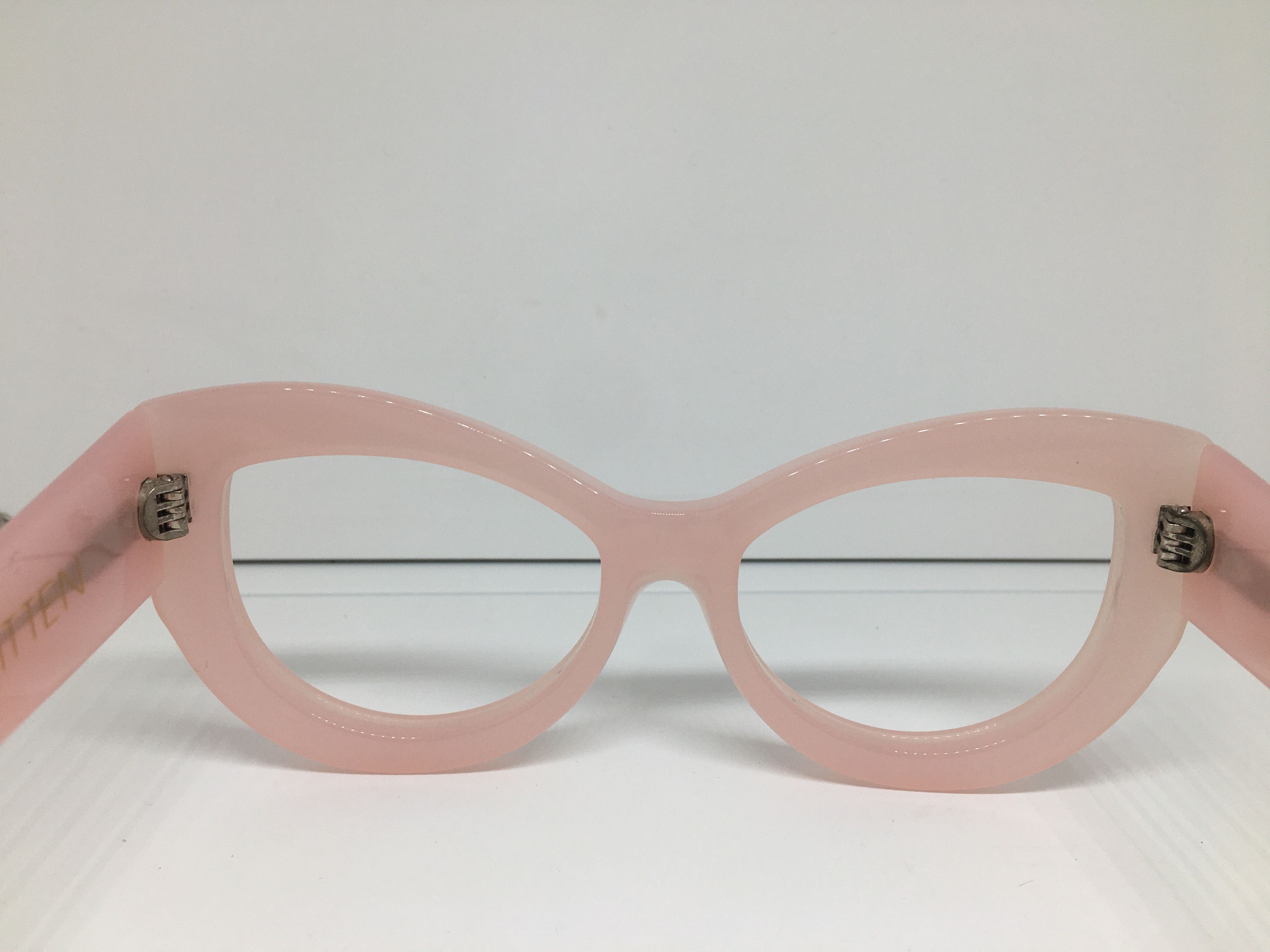 Wildfox Vintage Wildfox Kitten Cateye Chunky Eyeglasses Sunglasses Size ONE SIZE - 5 Thumbnail