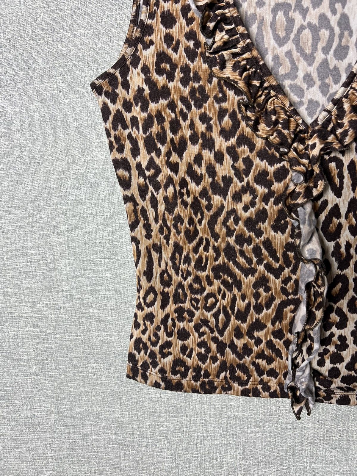Dolce & Gabbana × Vintage Dolce & Gabbana Leopard Print Ruffle Trim Sleeveless Top D&G Size L / US 10 / IT 46 - 3 Thumbnail