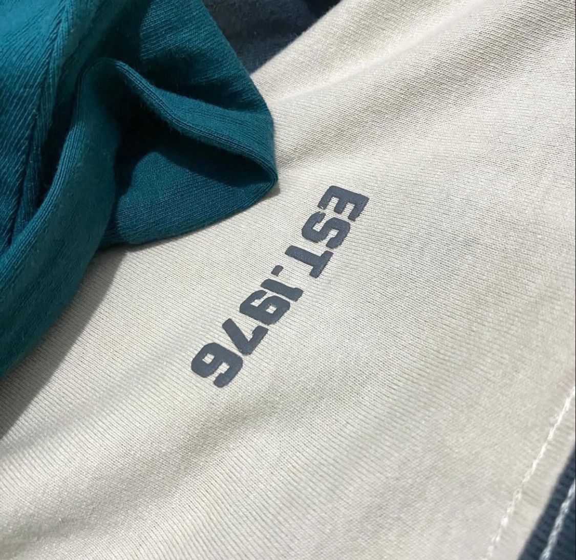 Vision Streetwear Vision Street Wear Embroidery Script Multicolored Longsleeve Size US L / EU 52-54 / 3 - 4 Thumbnail