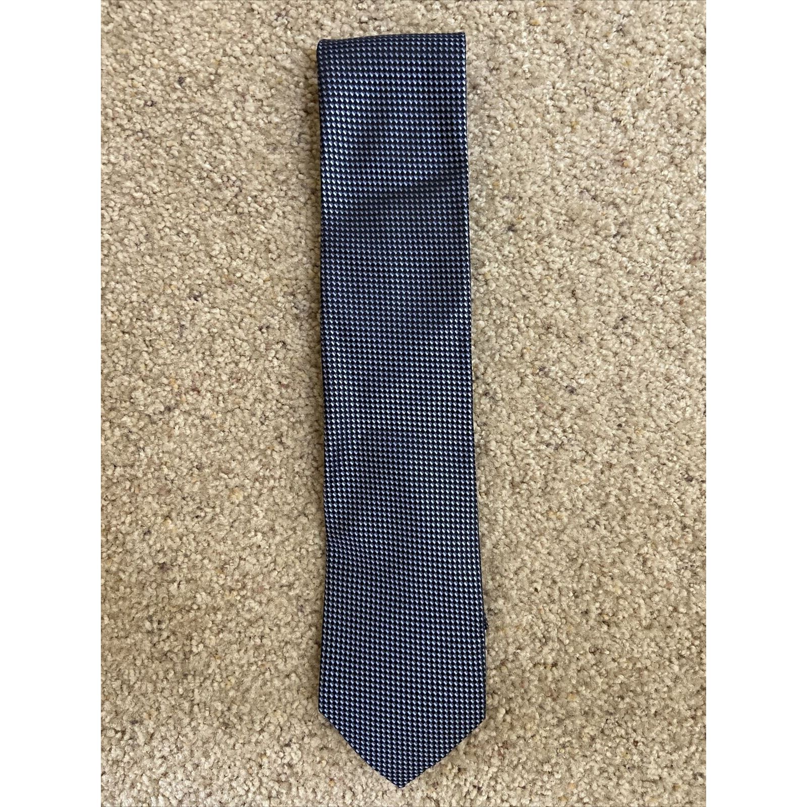 Michael Kors Michael Kors Neck Tie Navy Blue Geometric Pattern 100% Silk Size ONE SIZE - 1 Thumbnail