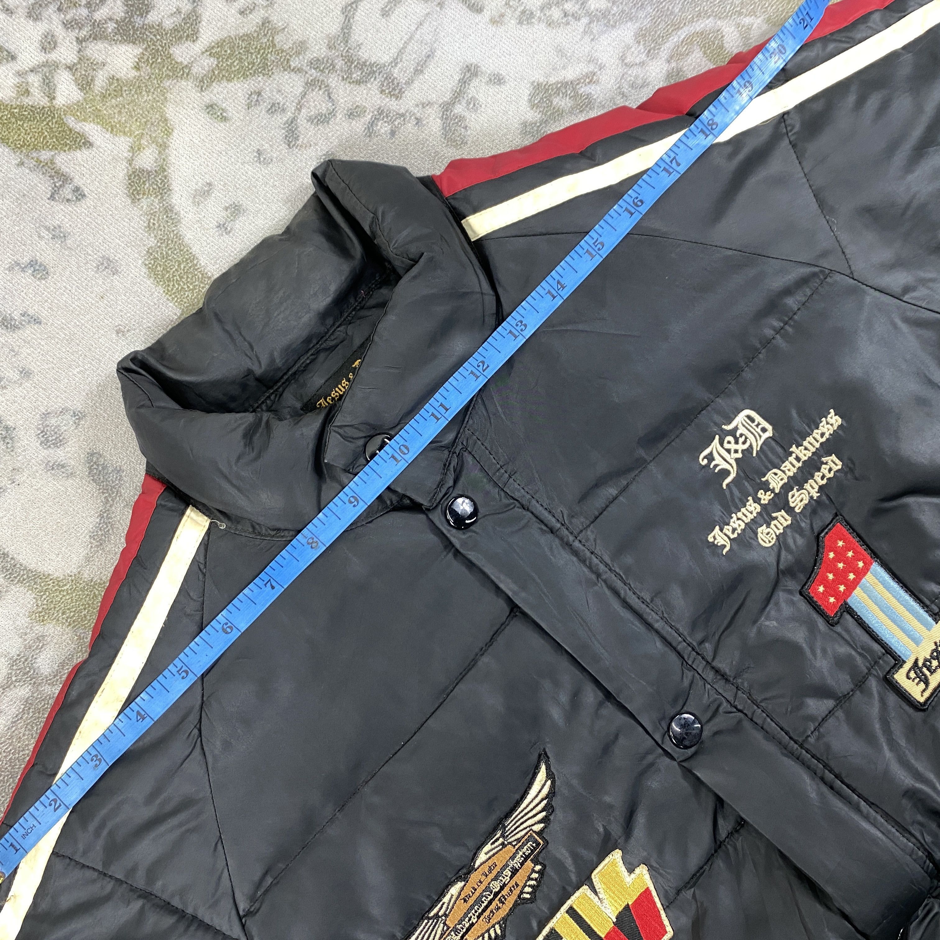 If Six Was Nine Vintage Jesus & Darkness Puffer Jacket - J335 Size US M / EU 48-50 / 2 - 5 Thumbnail