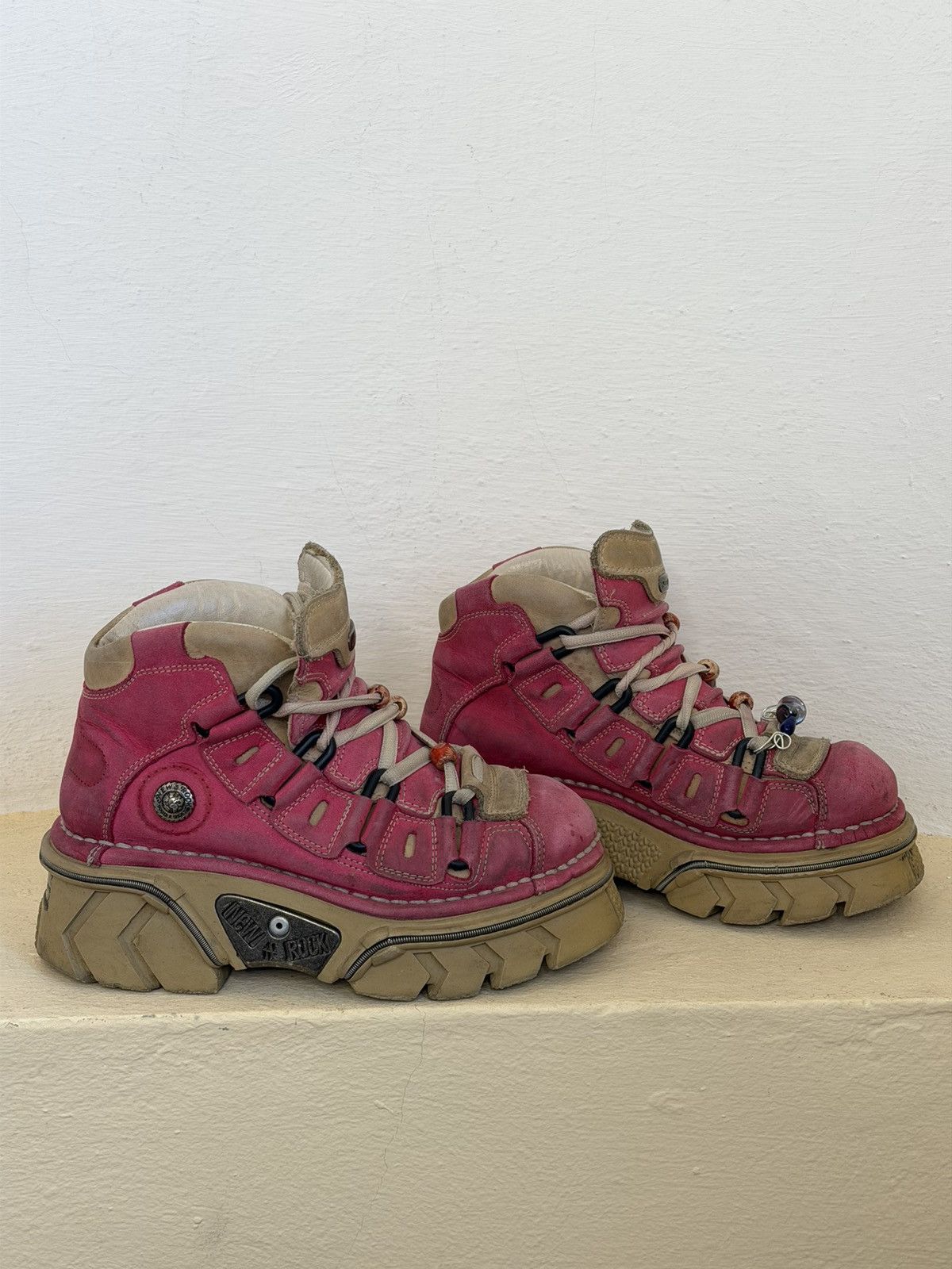 New Rock Rare New Rock M-106 Pink Tower Platform Boots Size 38 Size US 8 / IT 38 - 2 Thumbnail