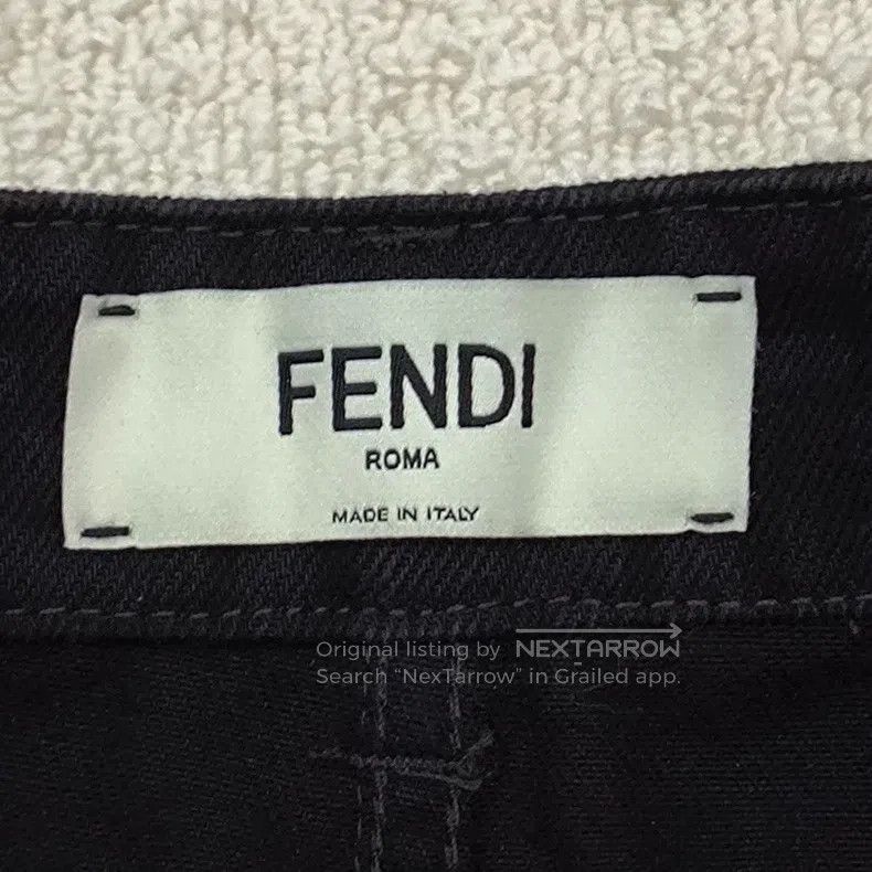 Fendi Fendi Patterned embossed short denim Size 26" / US 2 / IT 38 - 4 Thumbnail