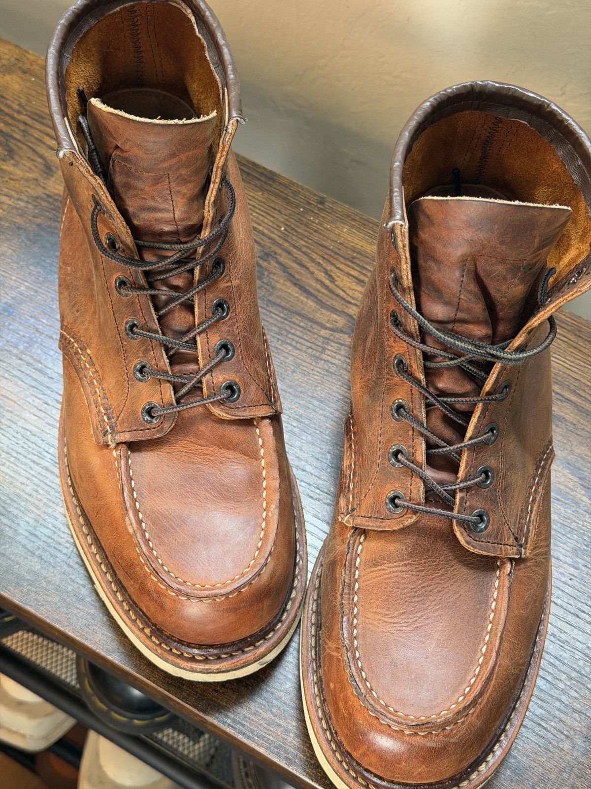 Red Wing Redwing Boots - 1907 Classic Moc Toe - Size 9 Size US 9 / EU 42 - 2 Thumbnail