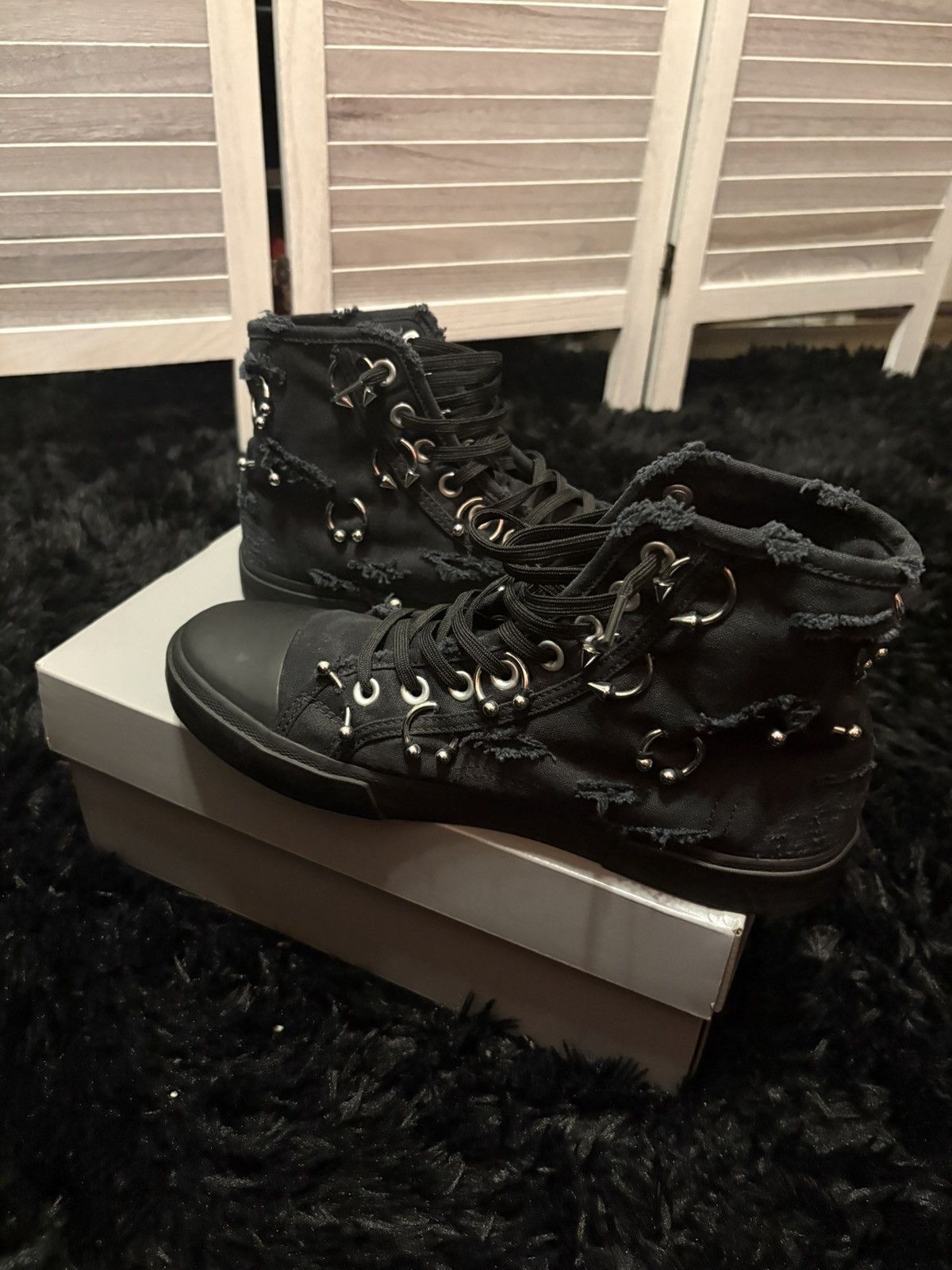 Balenciaga Balenciaga pierced destressed paris high tops + backpack Size US 10 / EU 43 - 4 Thumbnail
