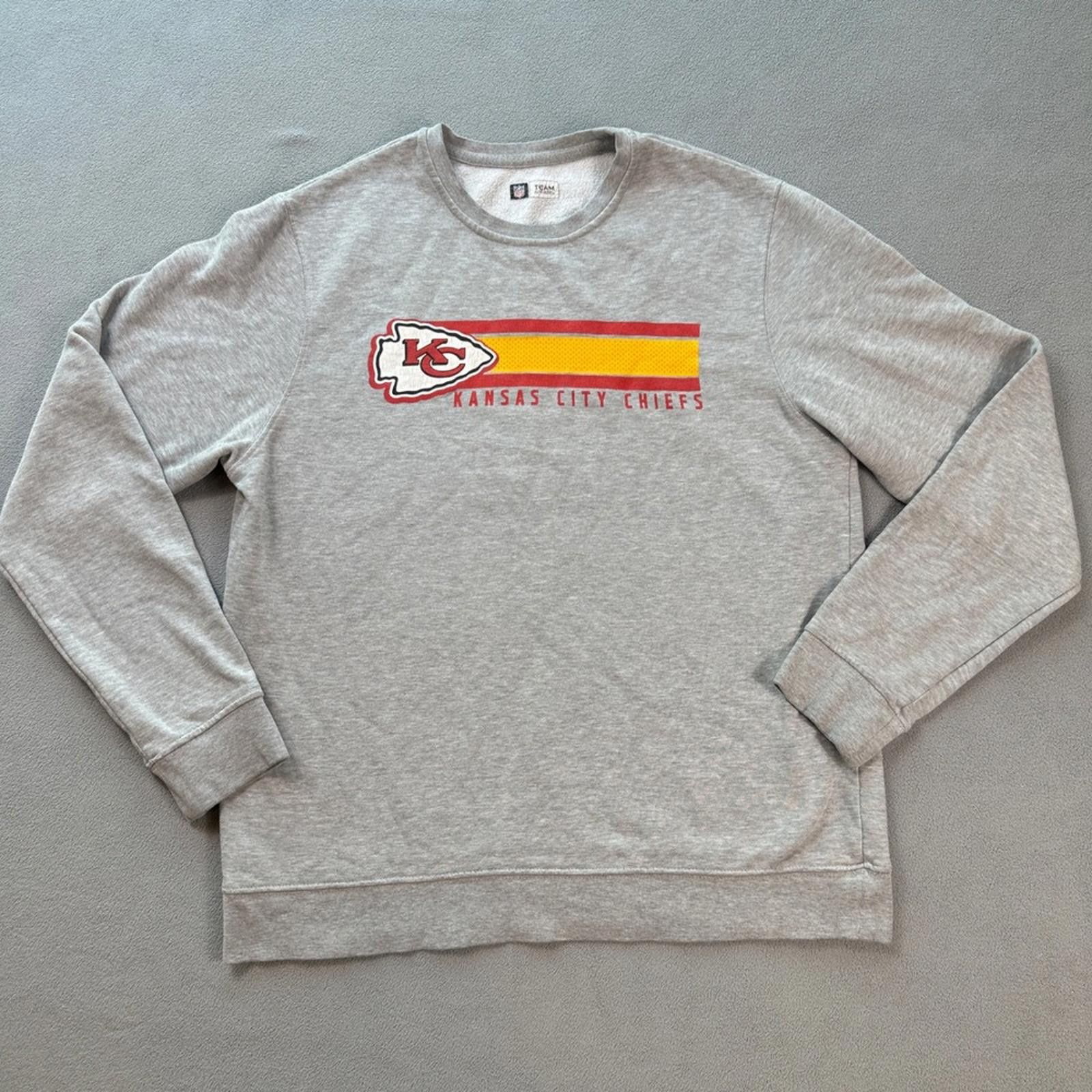NFL Kansas City Chiefs NFL Team Apparel Crewneck Sweatshirt Mens Size US L / EU 52-54 / 3 - 1 Thumbnail