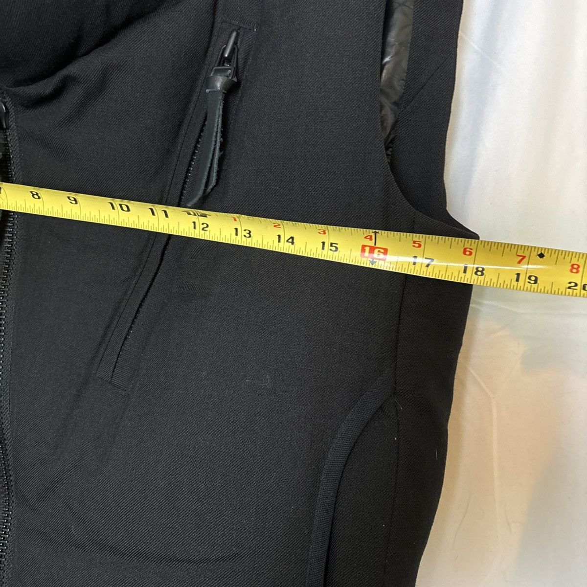 The Viridi-anne Black Cross-Zip Down Puffer Vest. Wool/Linen Small w/Tag Size US S / EU 44-46 / 1 - 13 Thumbnail
