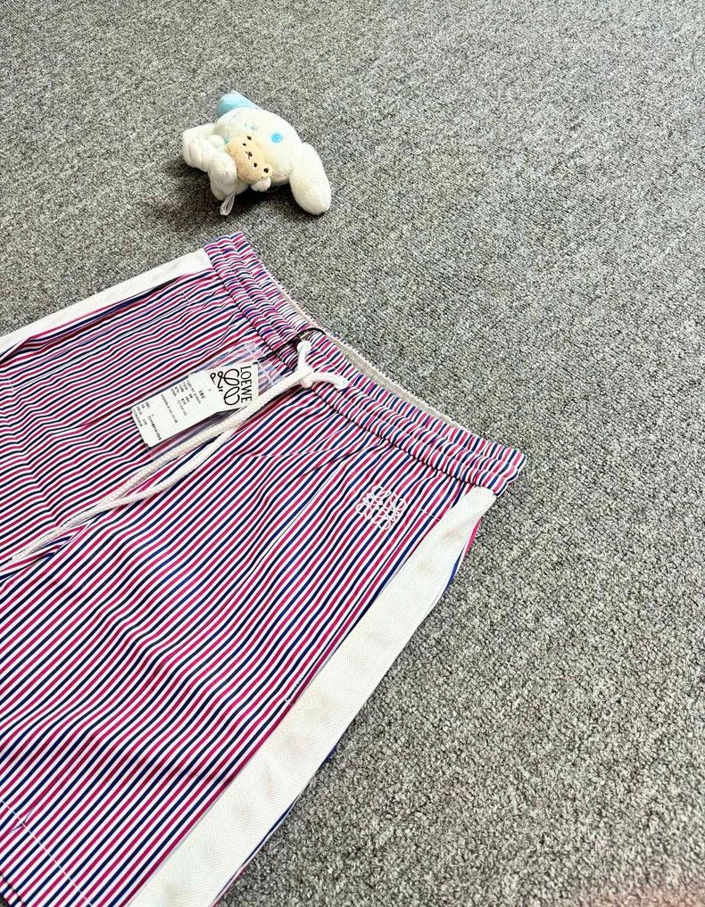 Loewe LOEWE sizeS Striped embroidered logo shorts Size 26" / US 2 / IT 38 - 3 Thumbnail