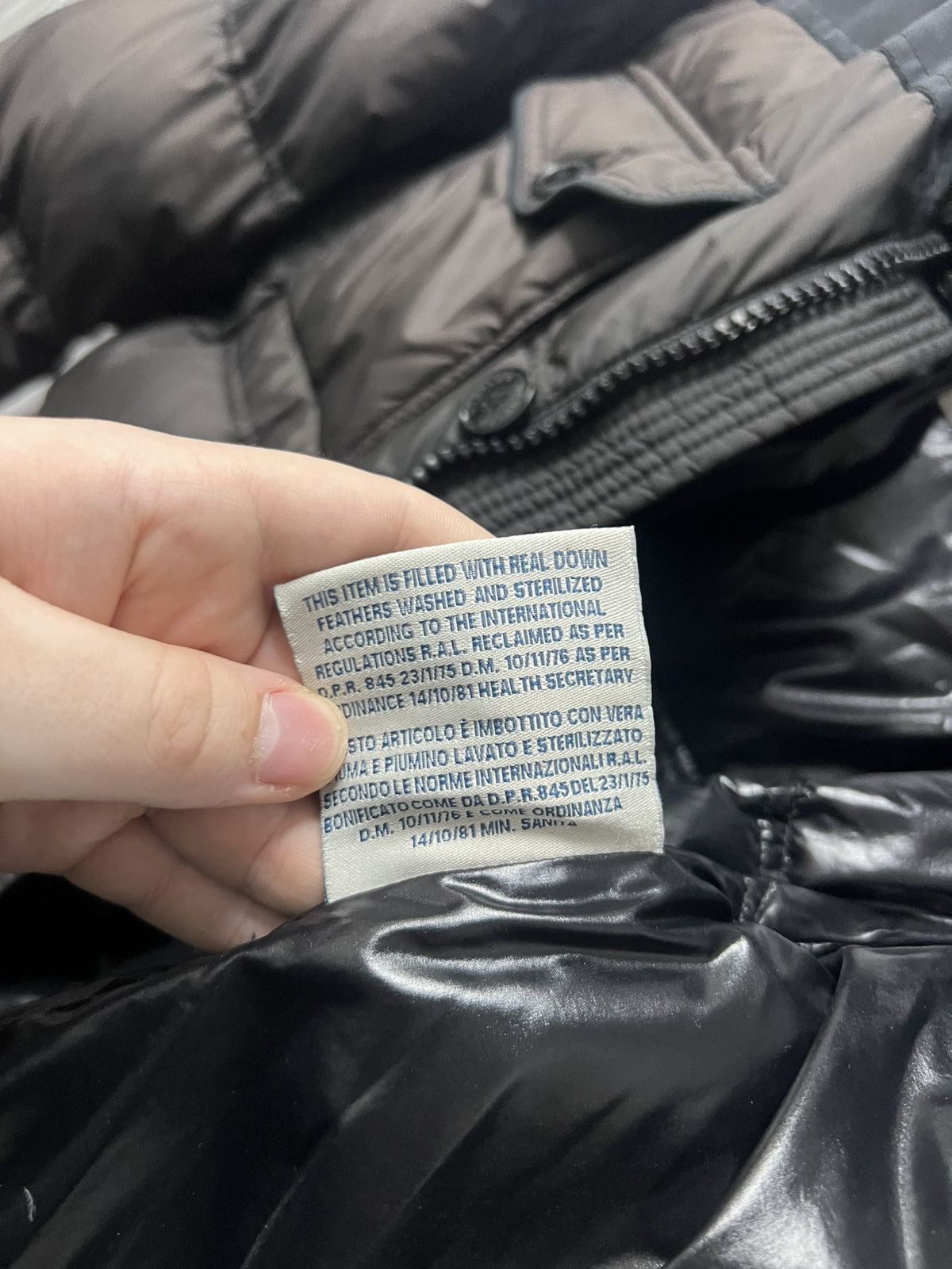 Moncler Vintage Moncler Mens Luxury Puffer Jacket S Size Size US S / EU 44-46 / 1 - 17 Thumbnail