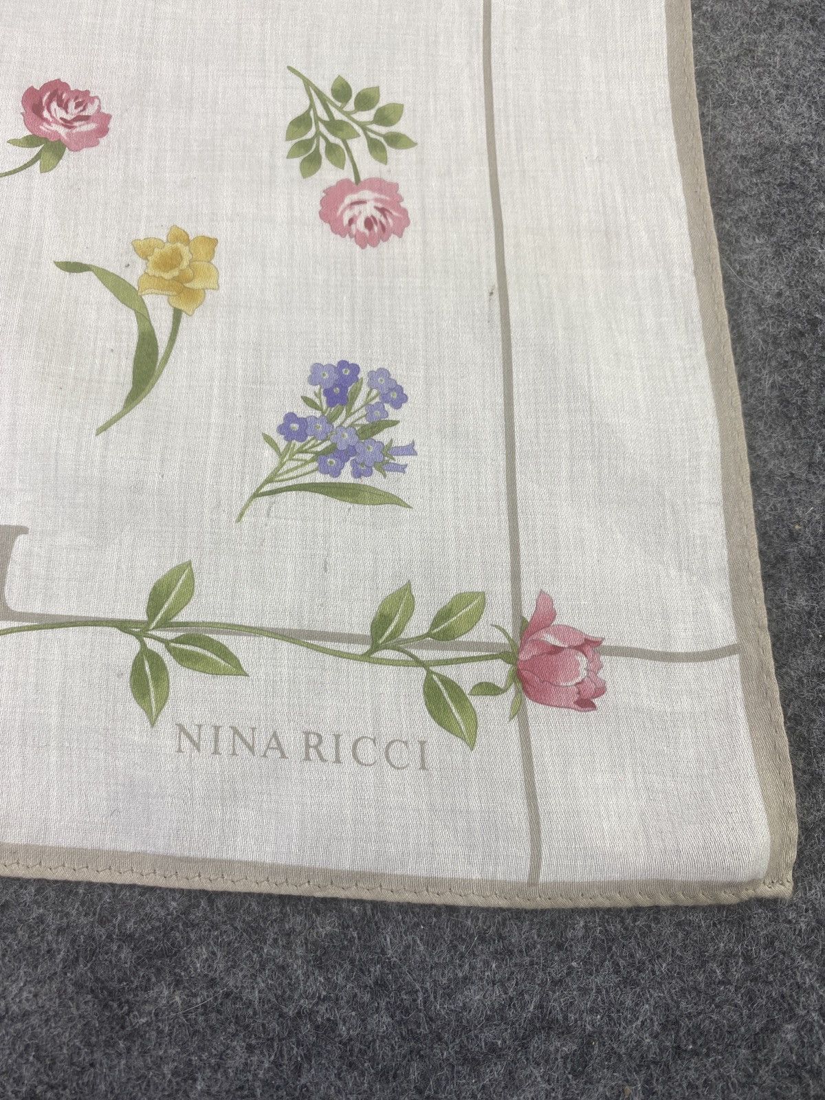 Nina Ricci × Vintage Nina Ricci Handkerchief / Bandana / Neckerchief-B049 Size ONE SIZE - 5 Thumbnail