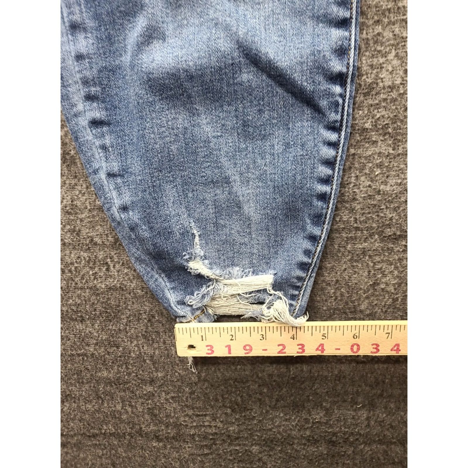Vintage Judy Blue Jeans Womens 22W Plus Size Skinny Fit Ankle Cut Distressed Stretch Denim Jeans Slim Bohemian City Style Ladies Size 40" / US 18 - 7 Thumbnail