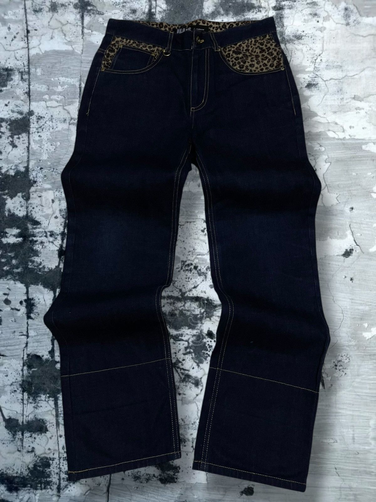 Japanese Brand Vintage Rare Japan Designer Ills Garments Leopard Art Denim Size US 32 / EU 48 - 1 Thumbnail