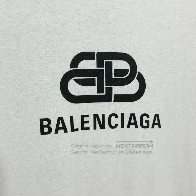 Balenciaga Balenciaga Lock Button Short Sleeve T-shirt. Size US M / EU 48-50 / 2 - 4 Thumbnail