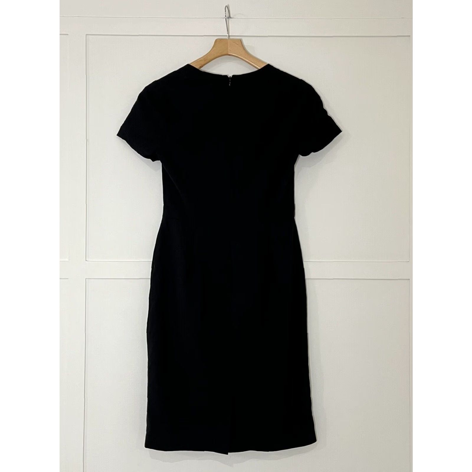 Banana Republic Banana Republic Black Knee Length Pencil Dress Adult 6 Womens Size M / US 6-8 / IT 42-44 - 2 Thumbnail