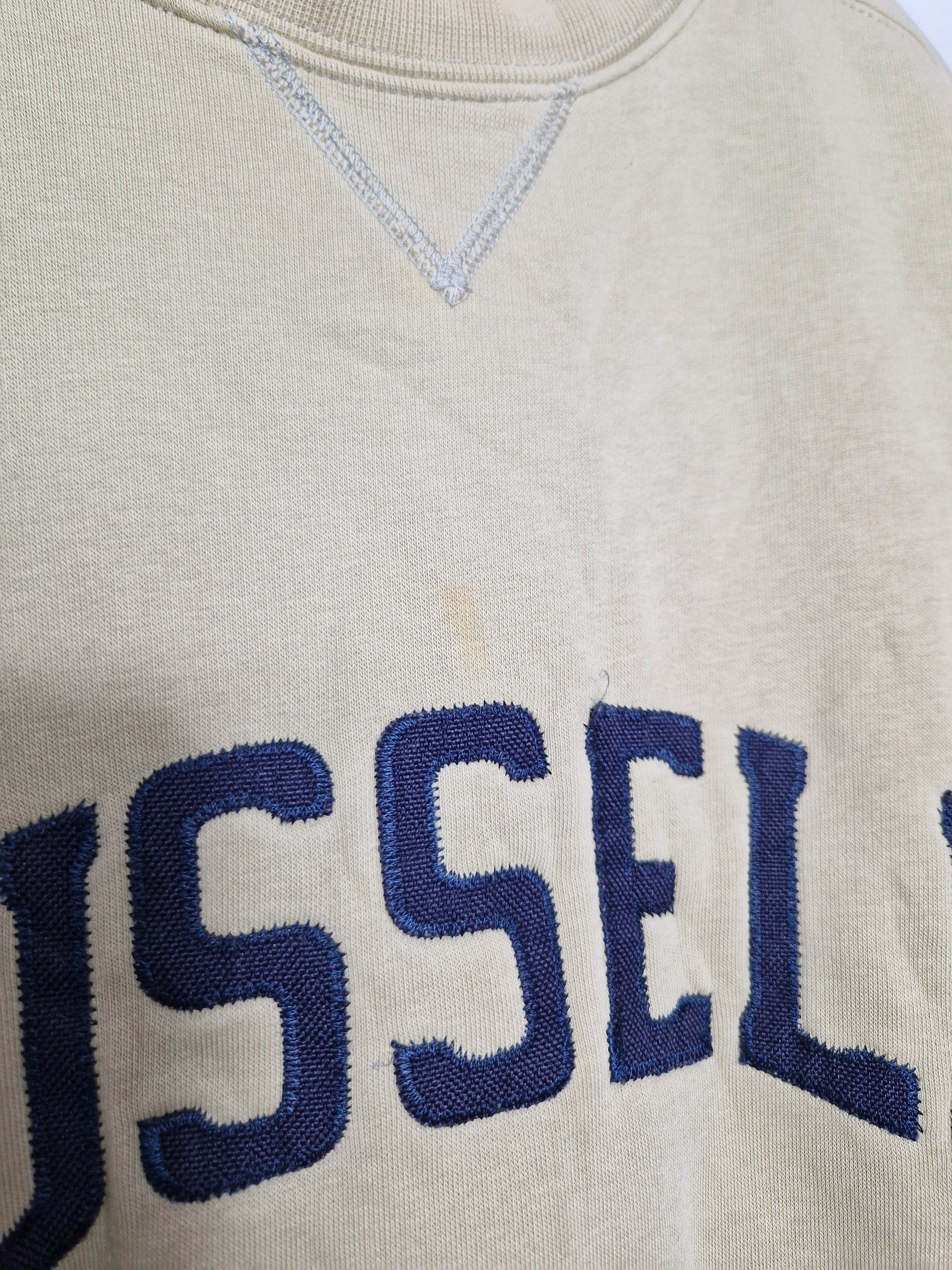 Russell Athletic Russell Athletic vintage big logo distressed sweatshirt Size US XXL / EU 58 / 5 - 6 Thumbnail