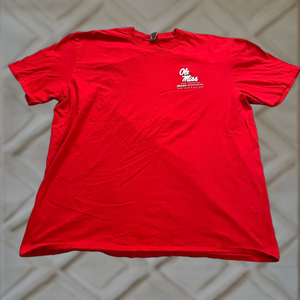 Gildan Gildan Softstyle Men’s 2XL T-Shirt Graphic Tee Crew Neck Short Sleeve Cotton Red Allstate Sugar Bowl Football Size US XXL / EU 58 / 5 - 1 Thumbnail