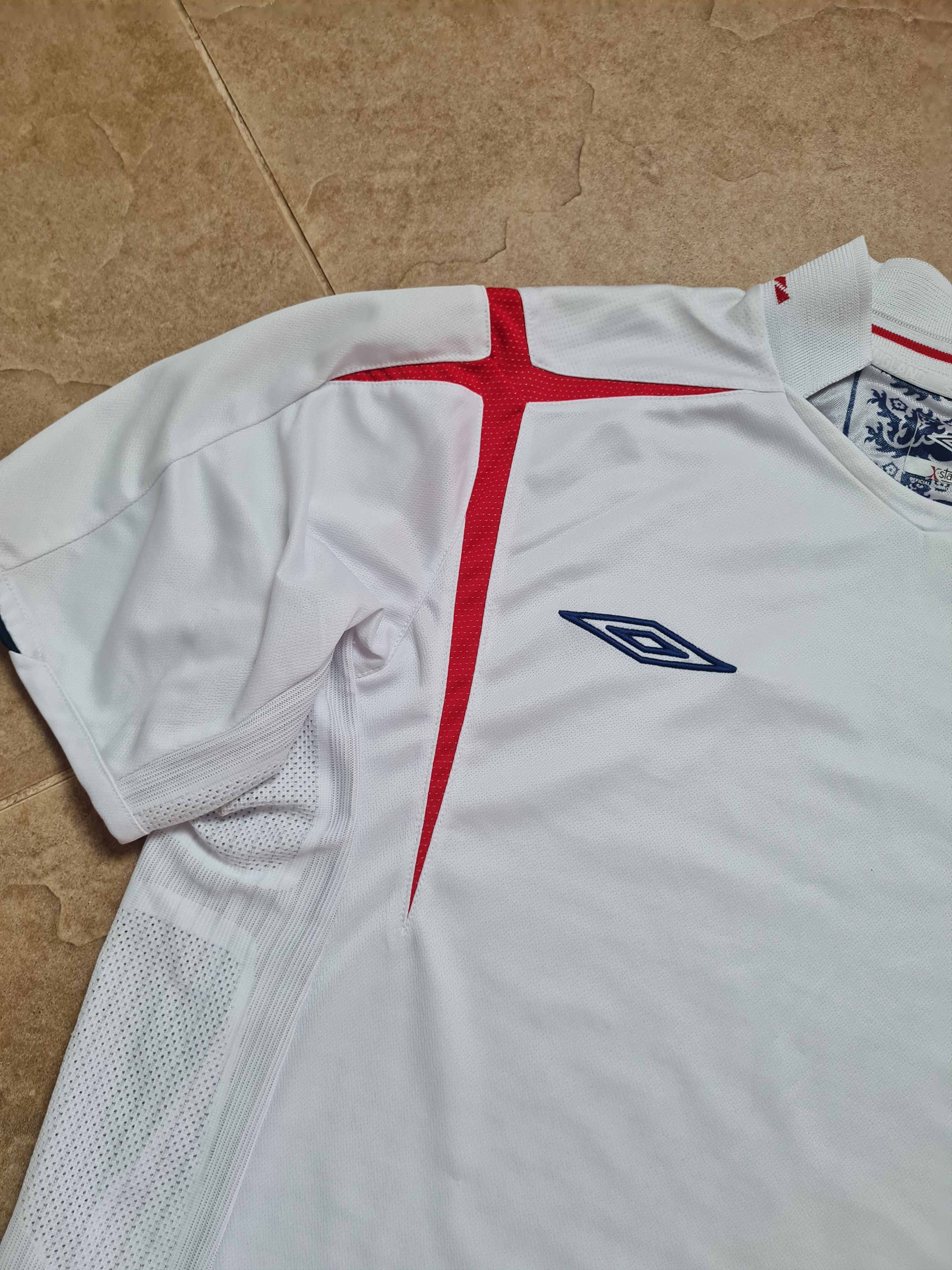 Umbro Vintage Jersey Umbro England 2005 - 2007 home soccer shirt L Size US L / EU 52-54 / 3 - 18 Thumbnail