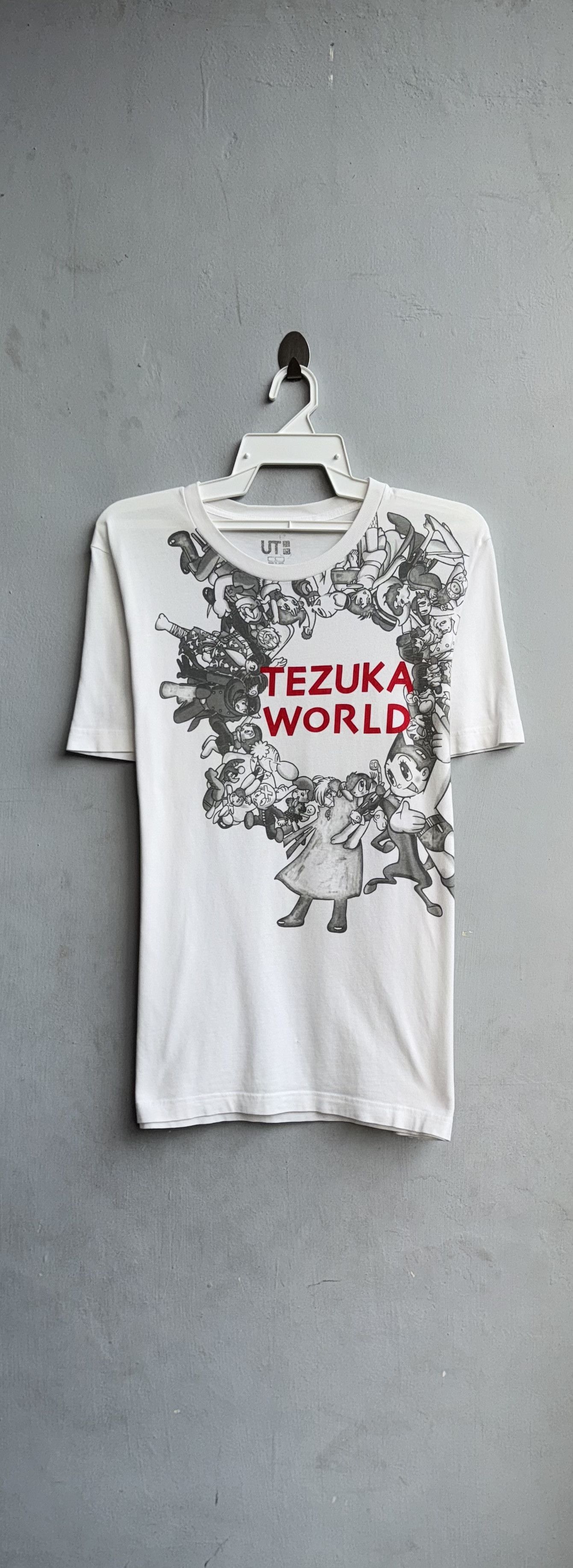 Uniqlo Astro Boy Uniqlo Tezuka World Shirt Size US L / EU 52-54 / 3 - 1 Thumbnail