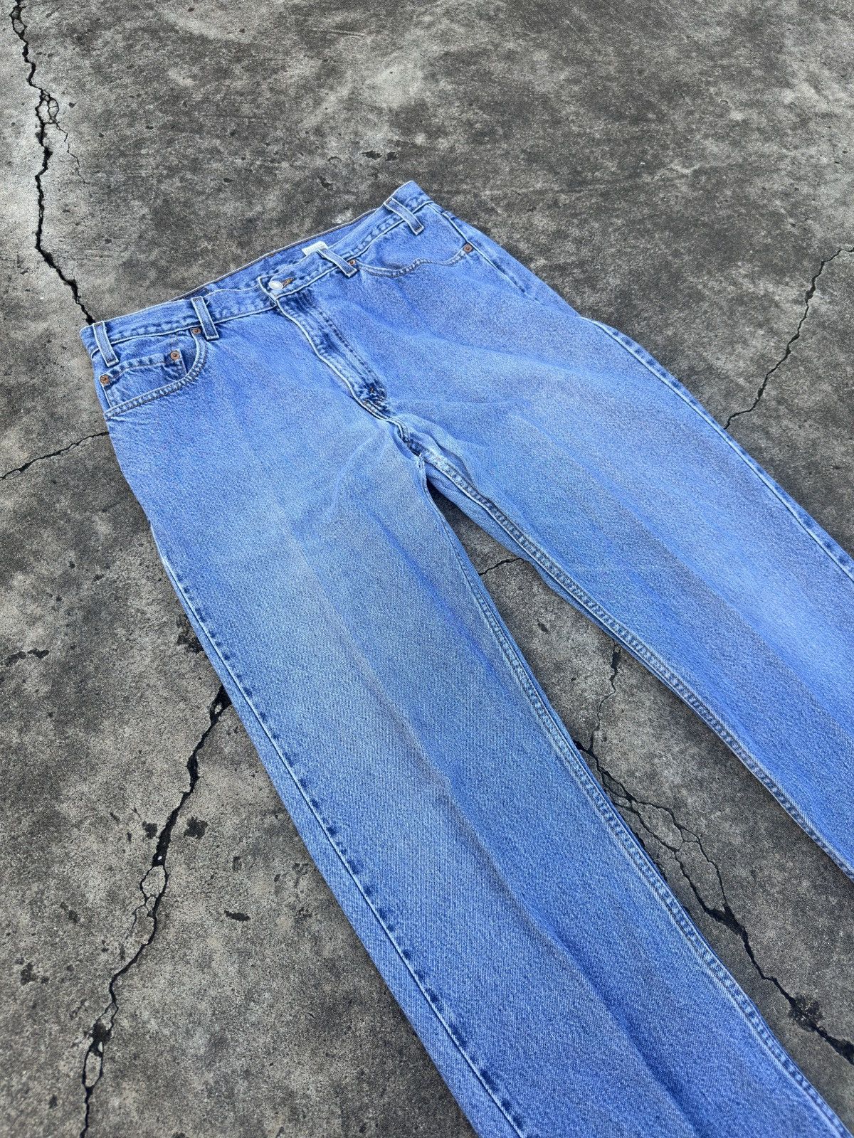 Levi's × Vintage Levi’s 90s 505 36x34 Size US 36 / EU 52 - 3 Thumbnail