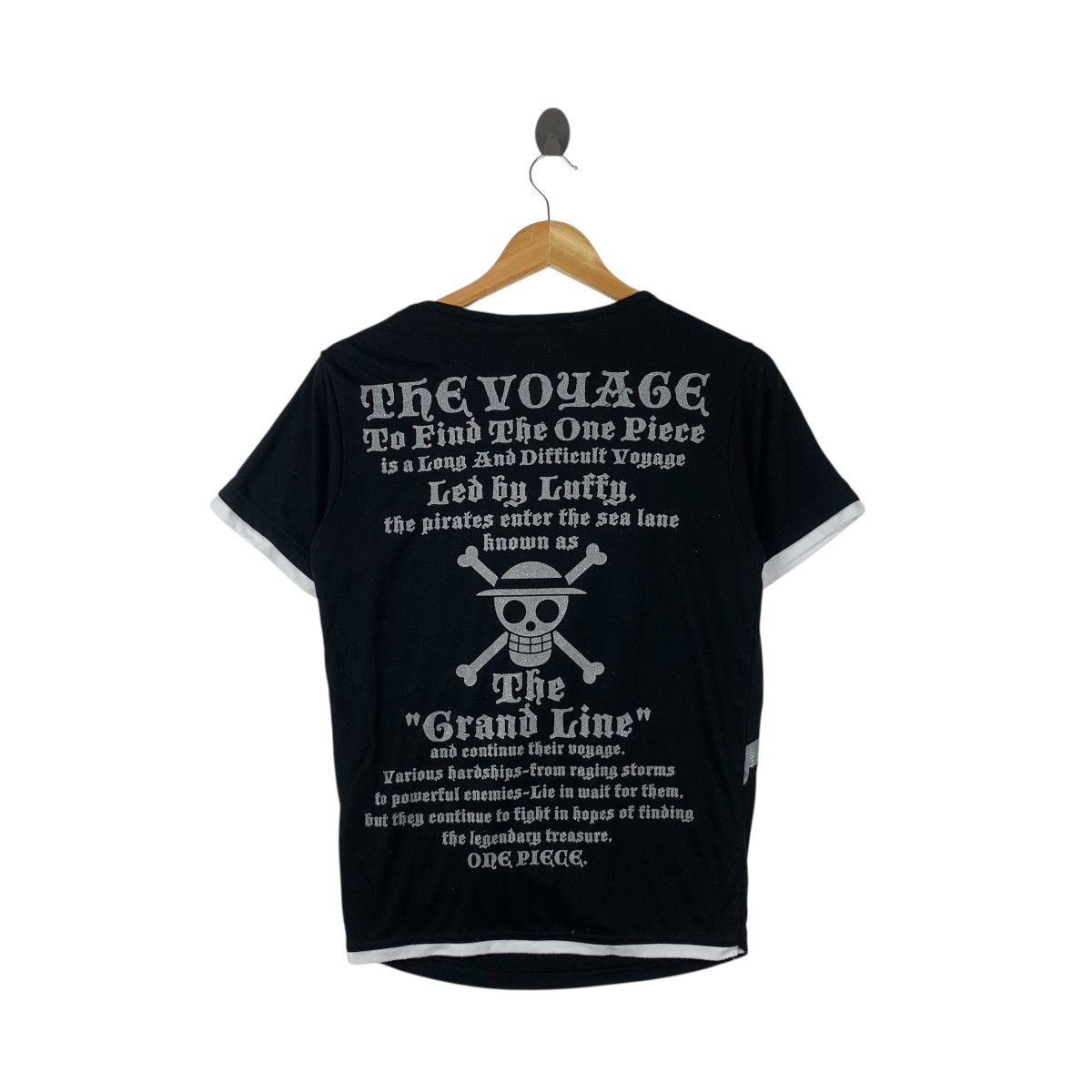 Anime ONE PIECE ANIME Luffy Straw Hat Pirates Crew Voyage Tee Size S / US 4 / IT 40 - 5 Thumbnail