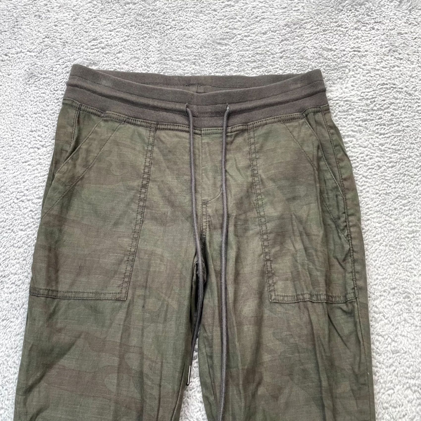 Vintage VINTAGE Level 99 Pants Womens XS Green Camo Linen Jogger Tapered Leg Drawstring Size 26" / US 2 / IT 38 - 2 Thumbnail