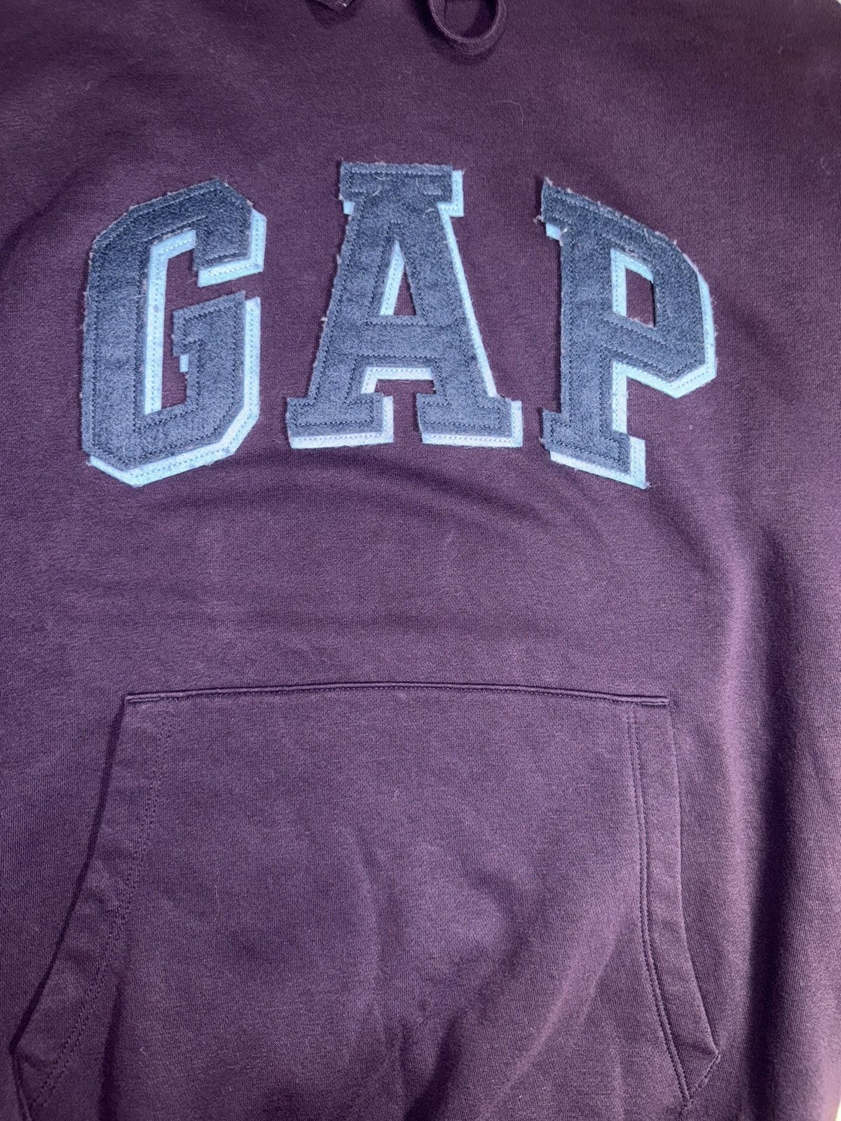 Gap Gap Logo Hoodie Purple Fleece Pullover Medium Felt Appliqué Size M / US 6-8 / IT 42-44 - 2 Thumbnail