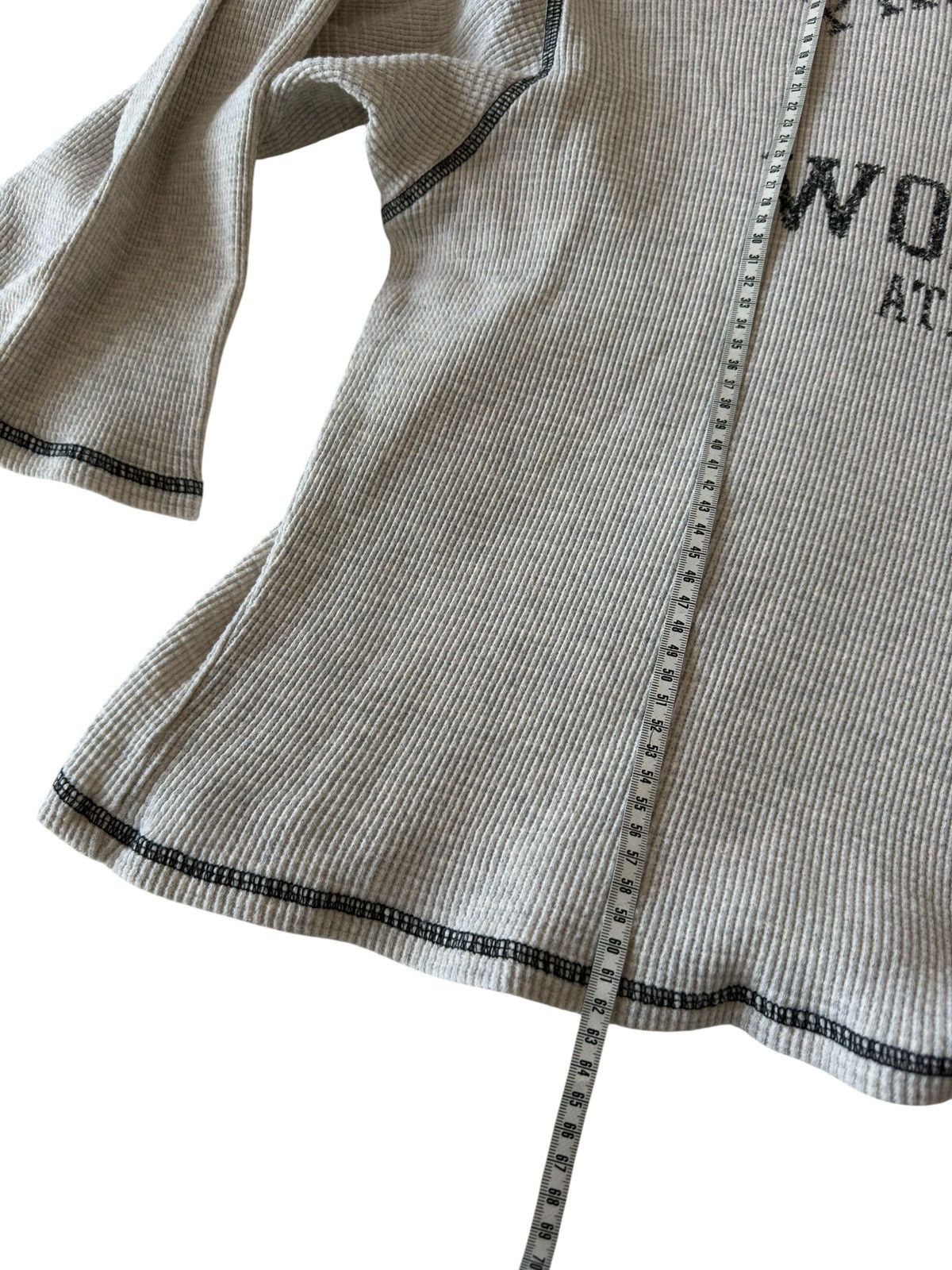Vintage *RARE* 1990s WORLD GYM BODYBUILDING THERMAL LONGSLEEVE Size US XL / EU 56 / 4 - 10 Thumbnail