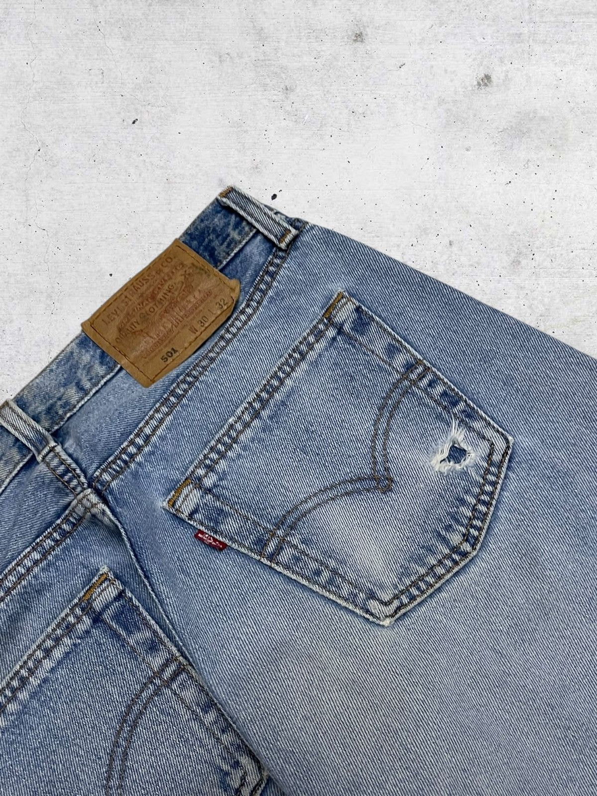 Levi's Vintage Clothing VINTAGE 501 LEVIS DESIGNER 90S DIRTY GRUNGE OG DENIM STYLE Size US 29 - 15 Thumbnail
