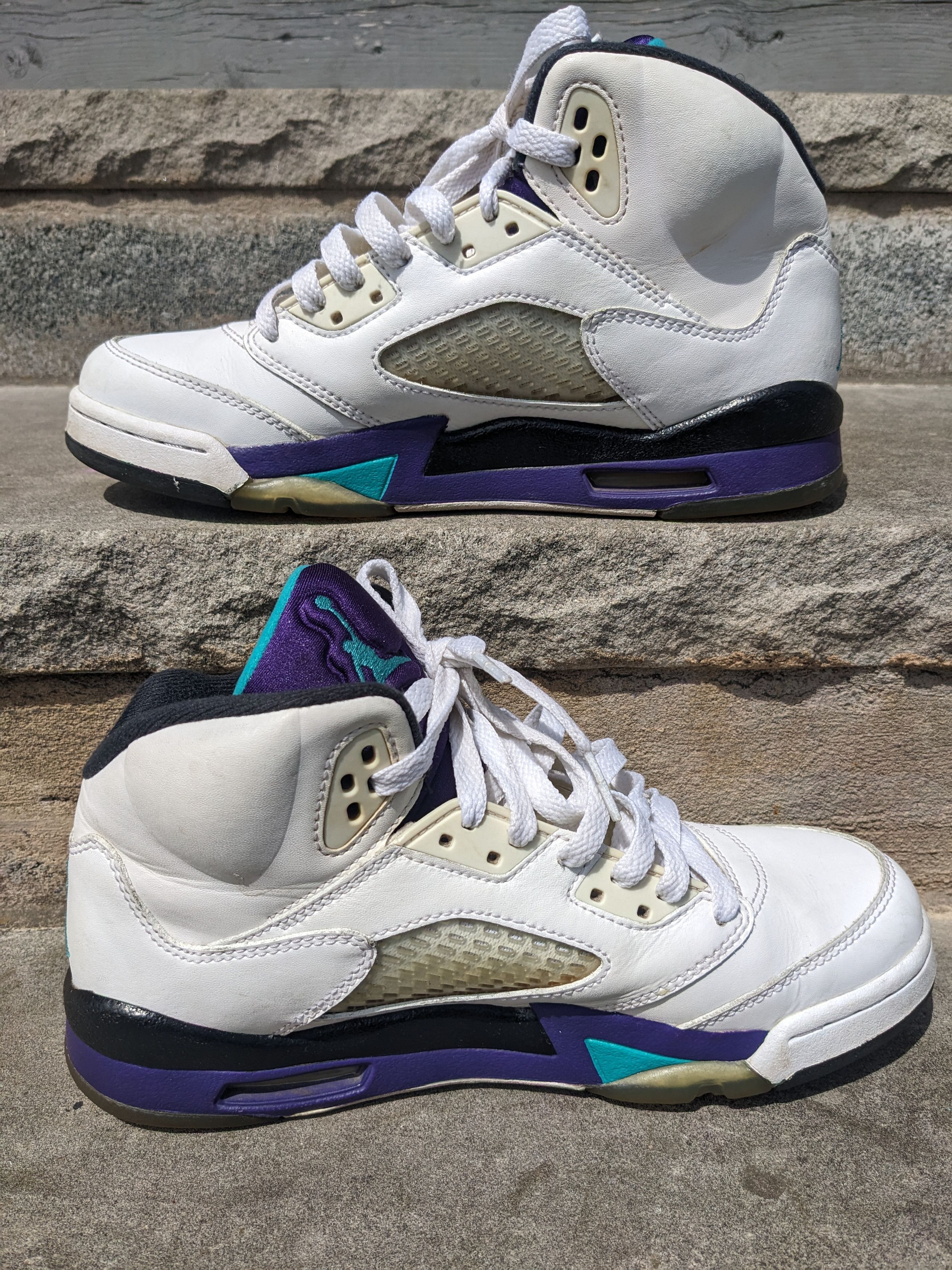 Jordan Brand × Nike Nike Air Jordan 5 Retro White Grape 440888-108 Size 6Y Size US 6 / EU 39 - 1 Thumbnail