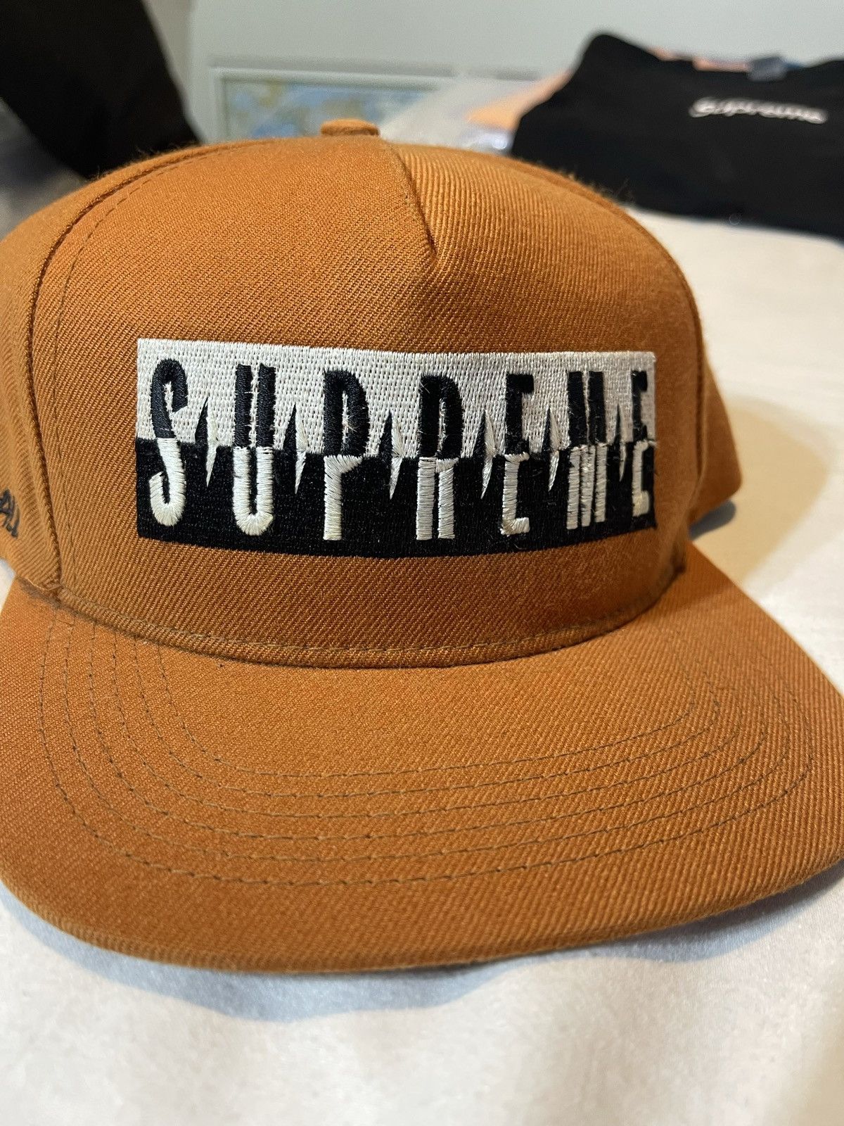 Supreme Supreme Predator snapback hat Bogo hat box logo snapback hat Size ONE SIZE - 5 Thumbnail