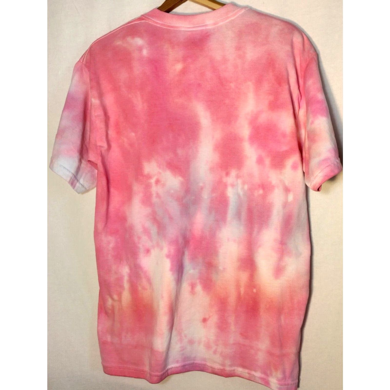 Gildan VINTAGE Gildan T-Shirt Shirt Women M Pink Tie Dye Beach 1990s Fashion Beach Vacation 1990s Womens M Pink Tie Dye Graphic Flaw Left Side Size M / US 6-8 / IT 42-44 - 3 Thumbnail