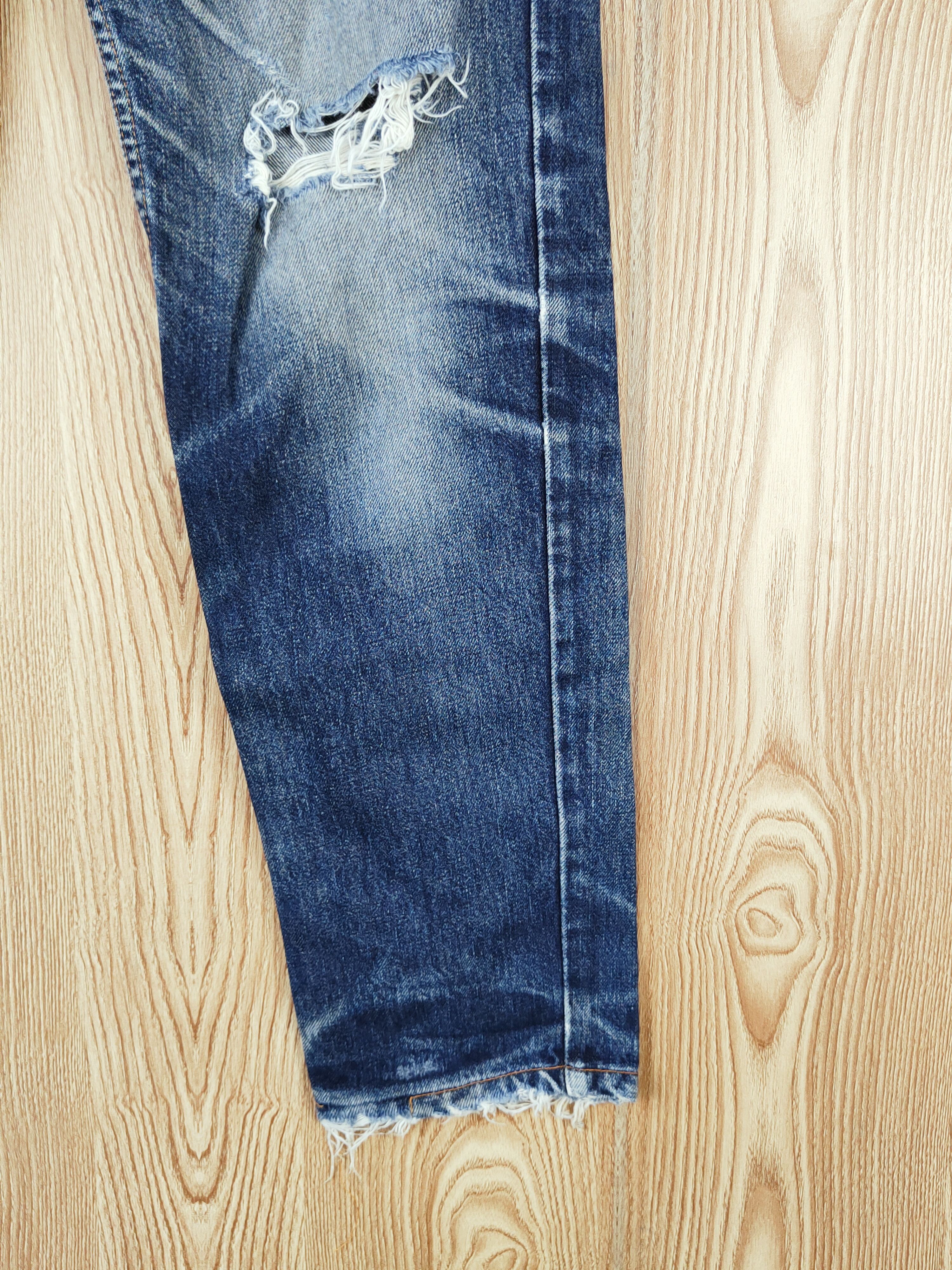 Levi's Levi's orange tag Dark Blue Distressed Ripped Jeans #W497 Size US 27 - 6 Thumbnail