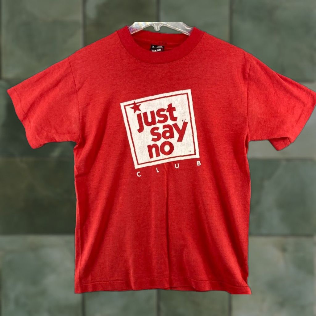 Fruit Of The Loom VINTAGE Fruit of the Loom Just Say No Club Shirt Medium Red 90s Y2K USA Mens Size US M / EU 48-50 / 2 - 1 Thumbnail