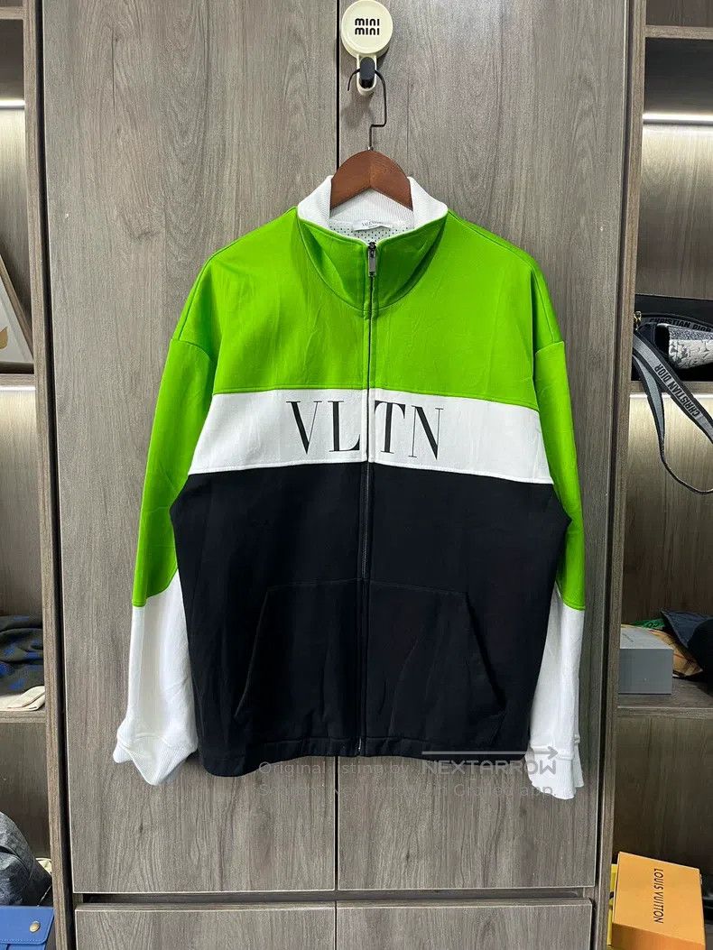 Valentino Valentino Color-blocking logo printed jacket Size US XL / EU 56 / 4 - 1 Thumbnail