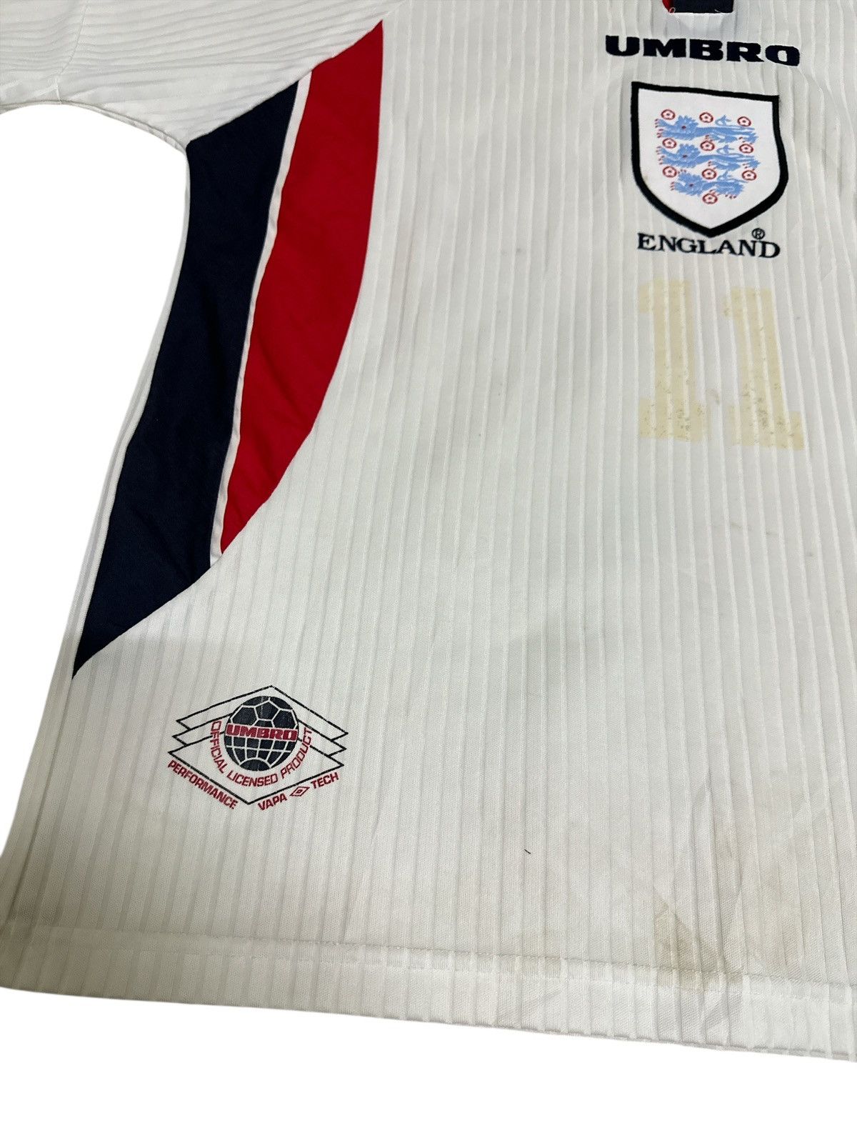 Vintage Vintage Umbro England Football Jersey. Size US XL / EU 56 / 4 - 9 Thumbnail
