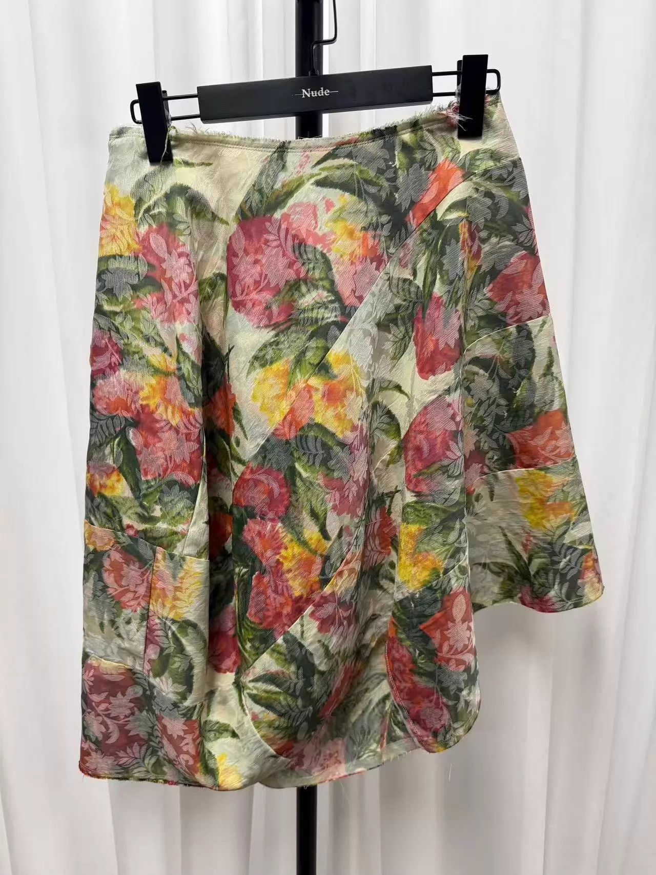 Comme des Garcons COMME des GARÇONS S Floral Patchwork Skirt Size 26" / US 2 / IT 38 - 8 Thumbnail