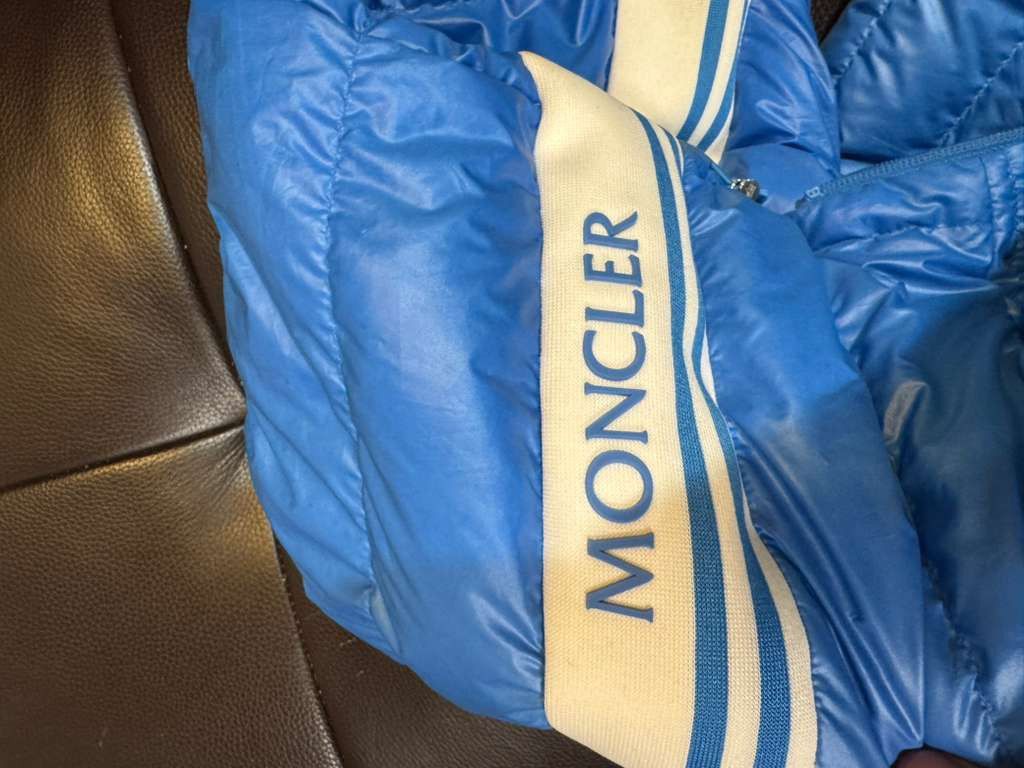 Moncler Moncler clai quilted full zip hooded vest Size US L / EU 52-54 / 3 - 7 Thumbnail